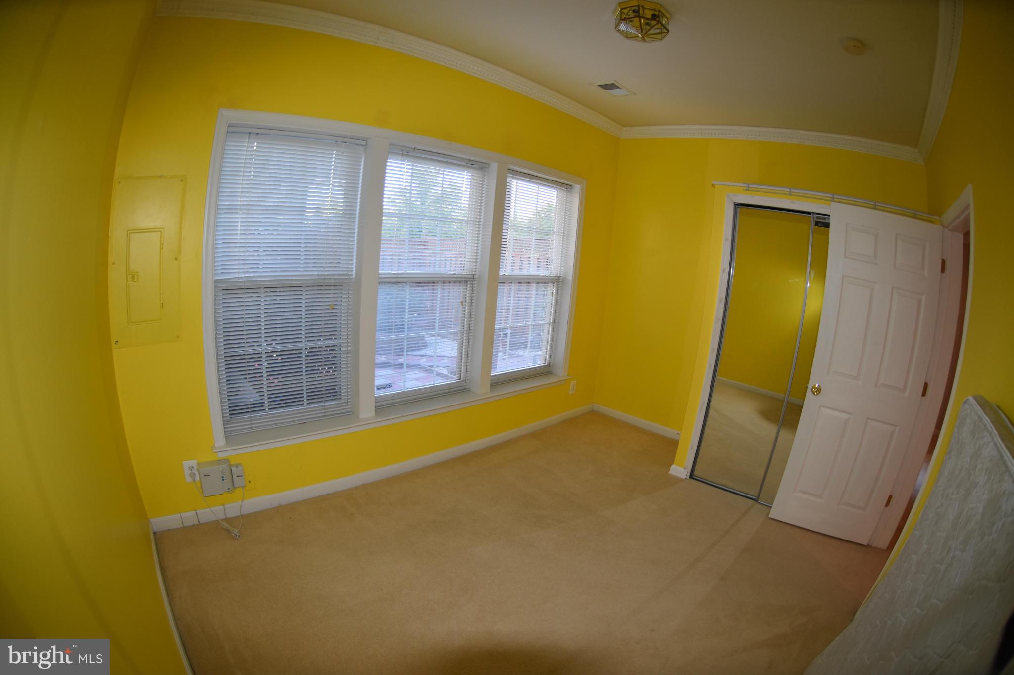 LOUDOUN PARKWAY CENTER - Residential Lease