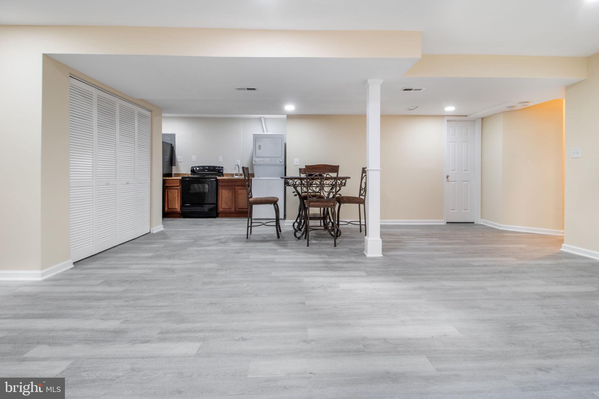 SPRING ACRES - Residential Lease