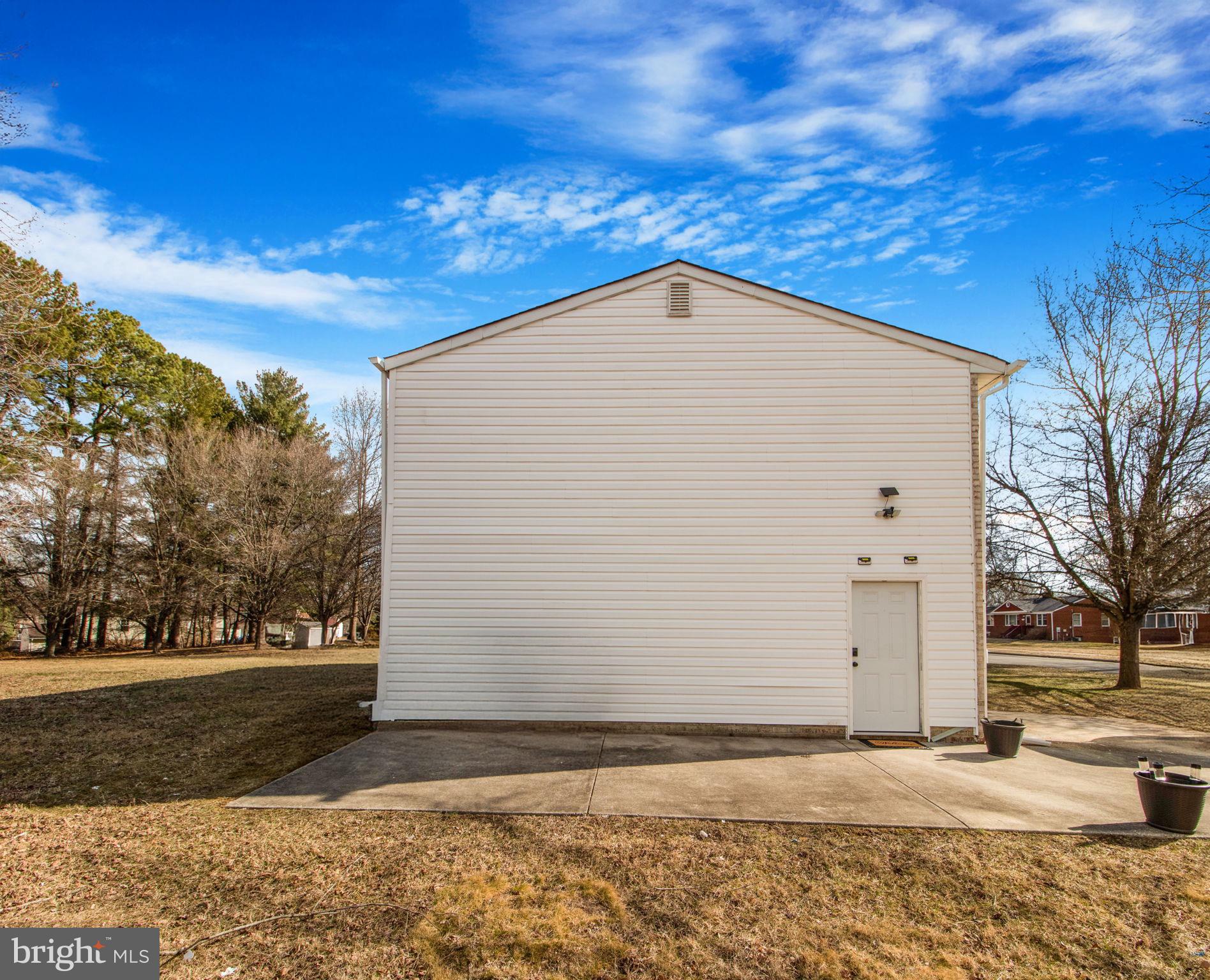 SPRING ACRES - Residential Lease