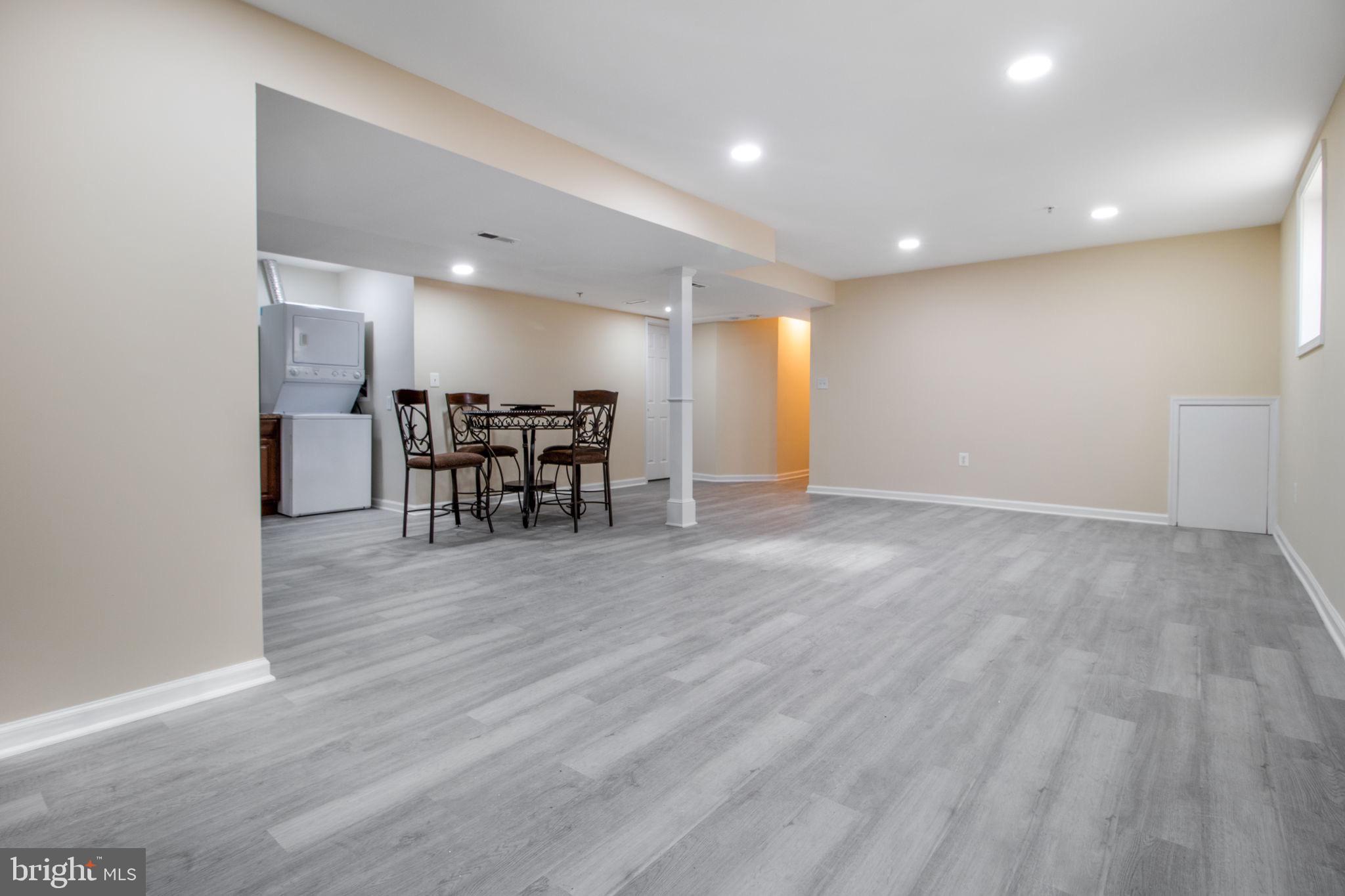 SPRING ACRES - Residential Lease