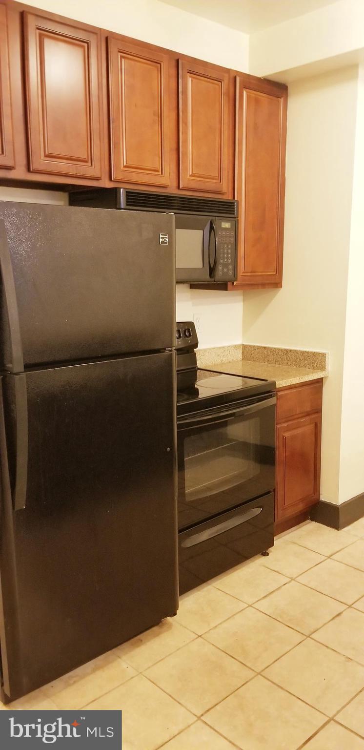 TEMPLE UNIVERSITY - Residential Lease