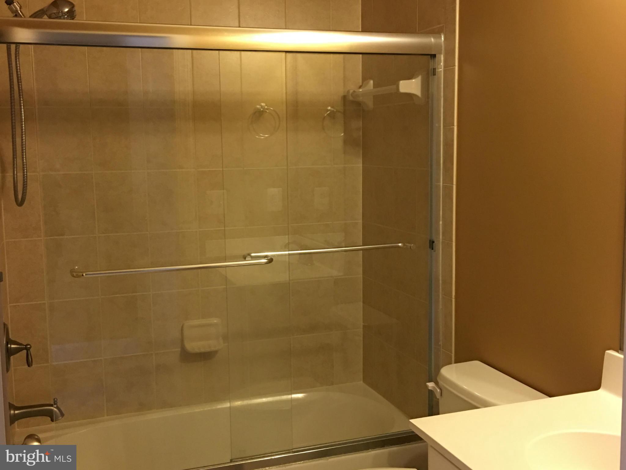 INNISBROOKE - Residential Lease