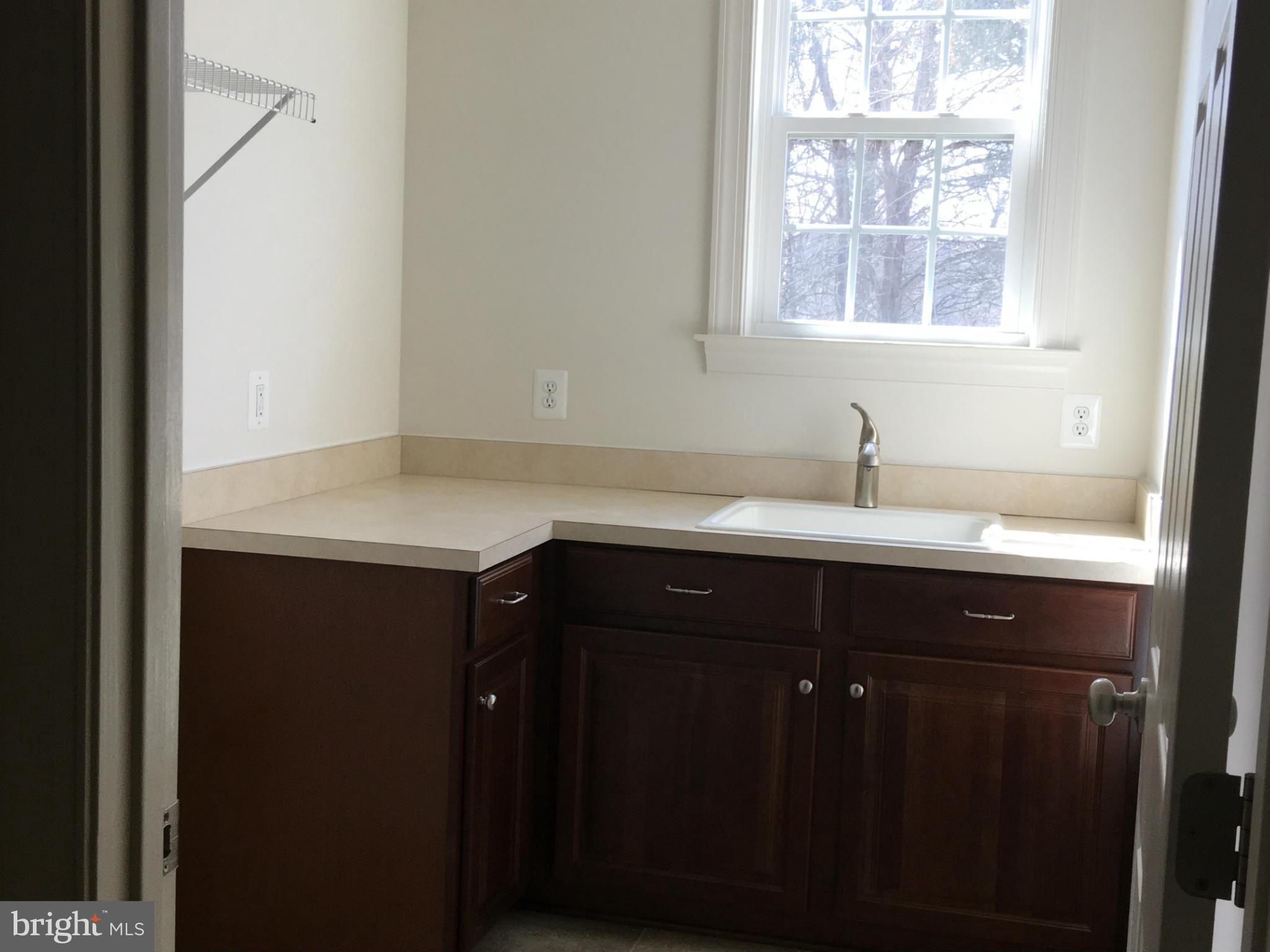 INNISBROOKE - Residential Lease