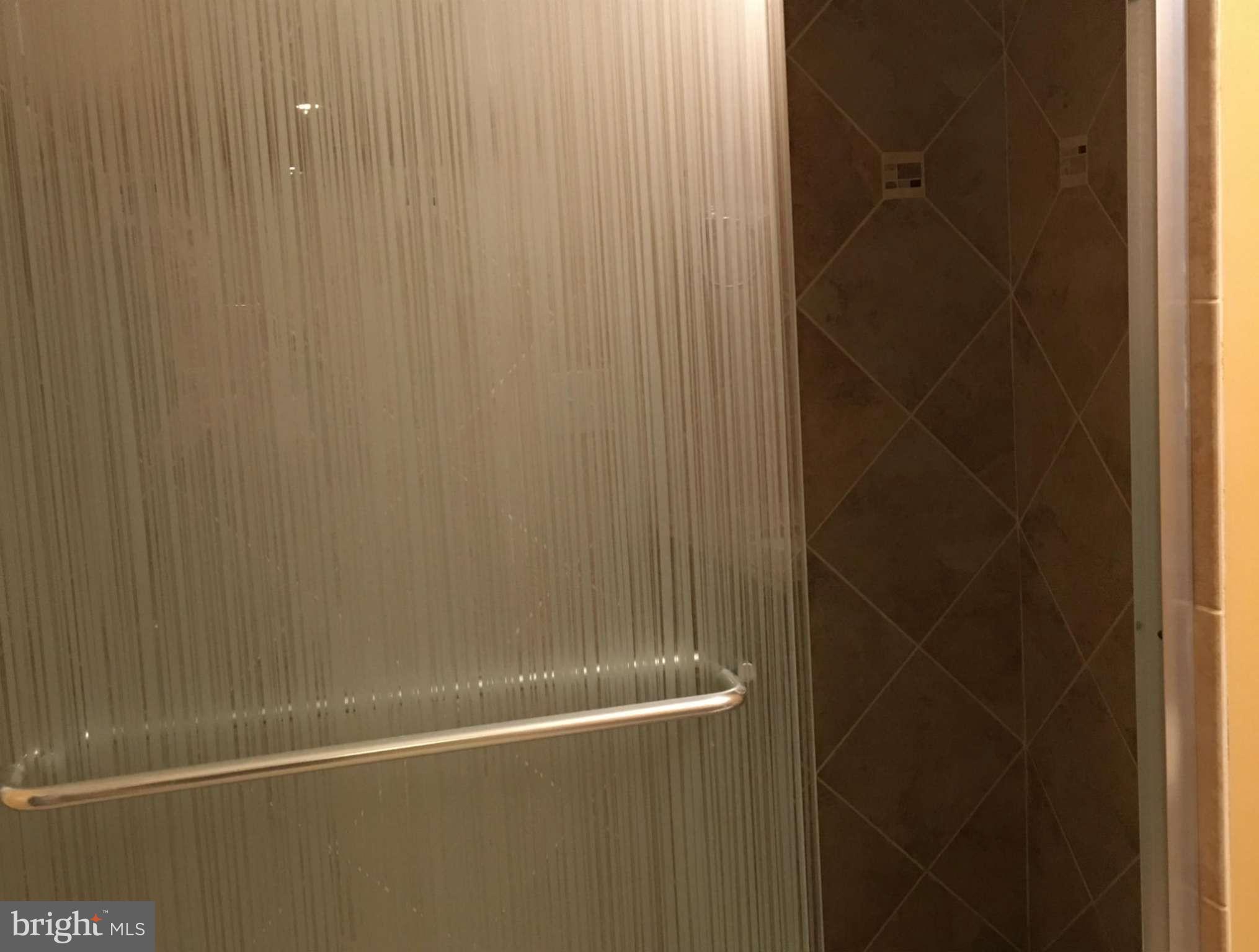 INNISBROOKE - Residential Lease