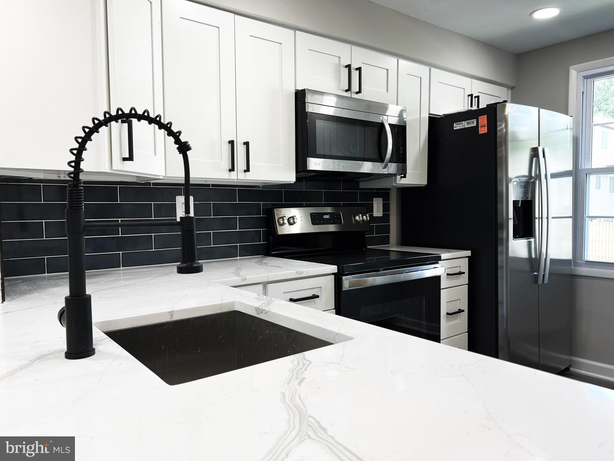 OAK SPRINGS - Residential