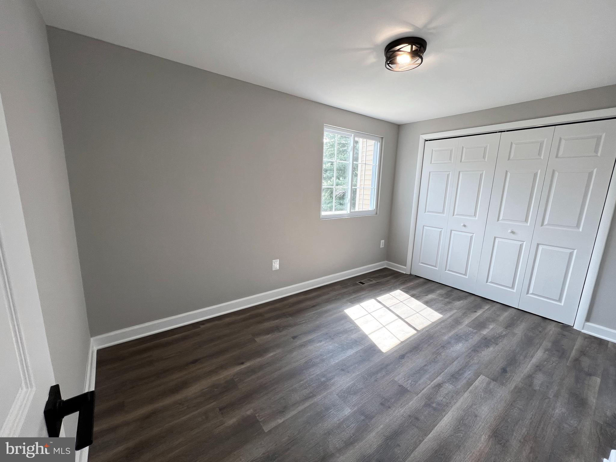 OAK SPRINGS - Residential