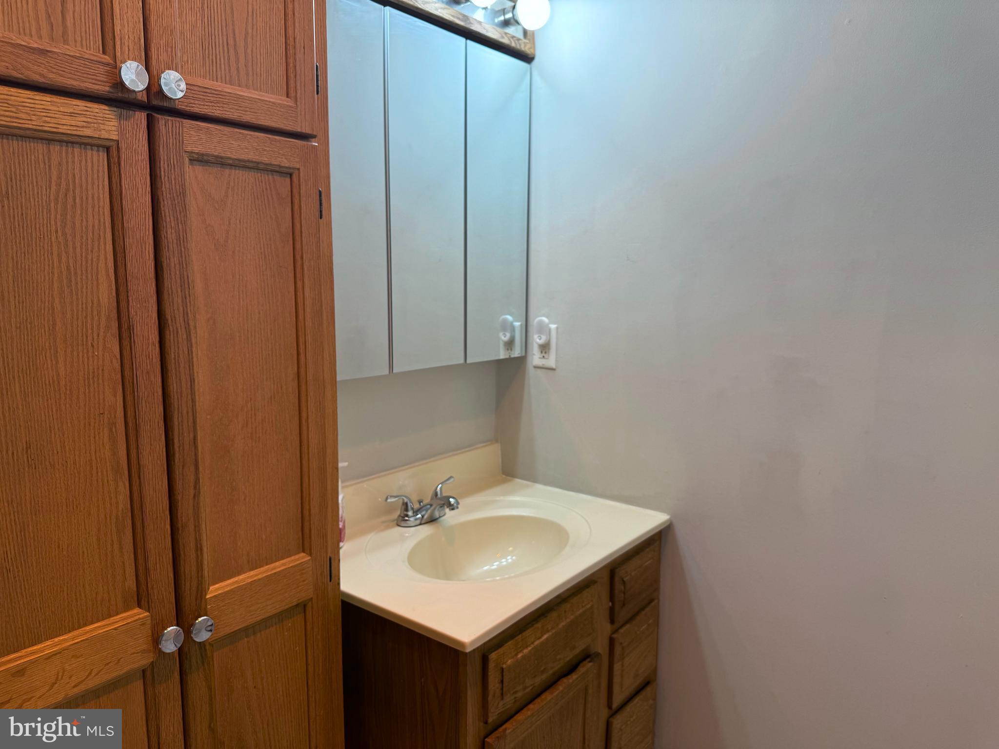 SOUTHGATE - Residential