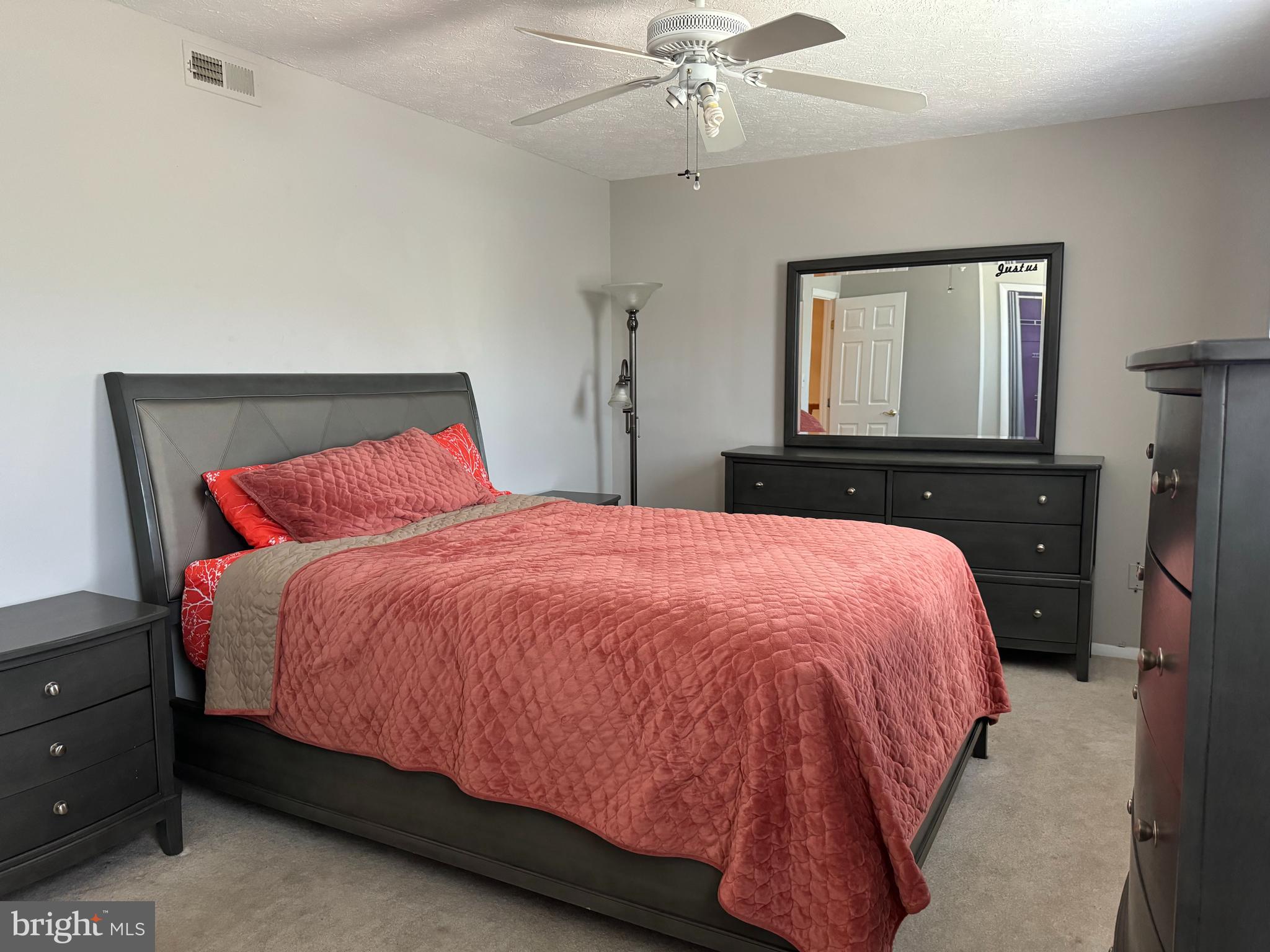 SOUTHGATE - Residential