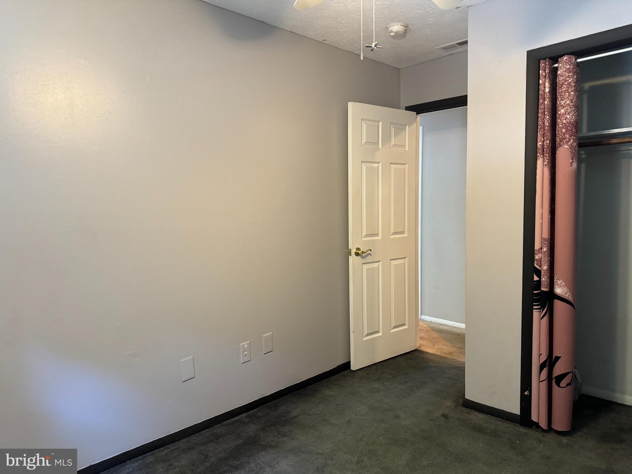 SOUTHGATE - Residential