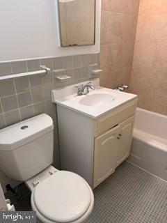 1021 ARLINGTON BOULEVARD 812