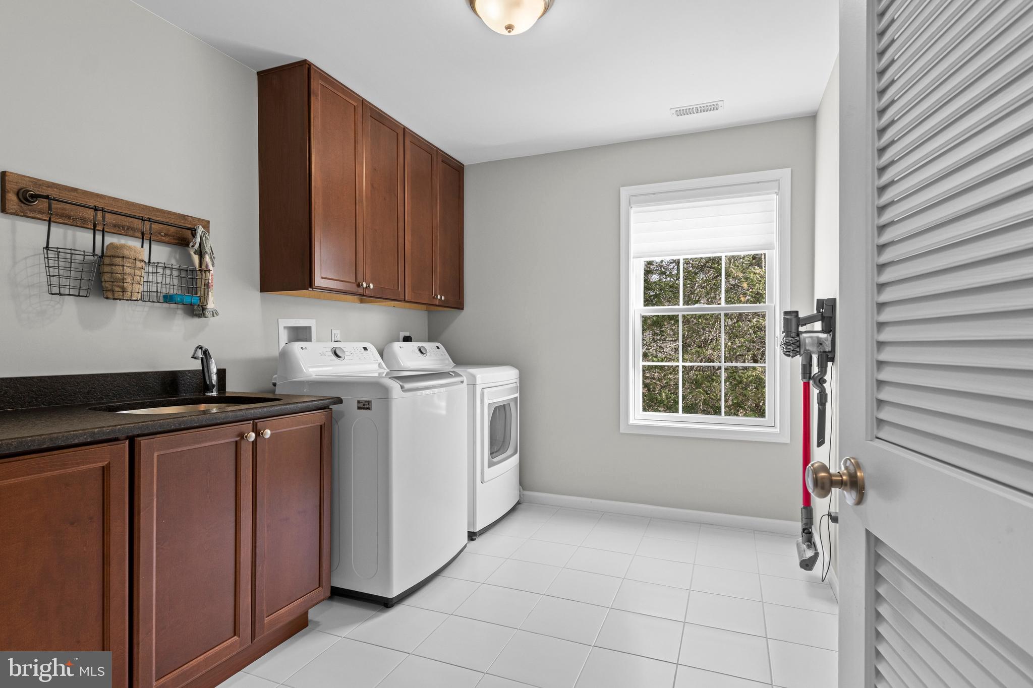 MILL CREEK ESTS - Residential