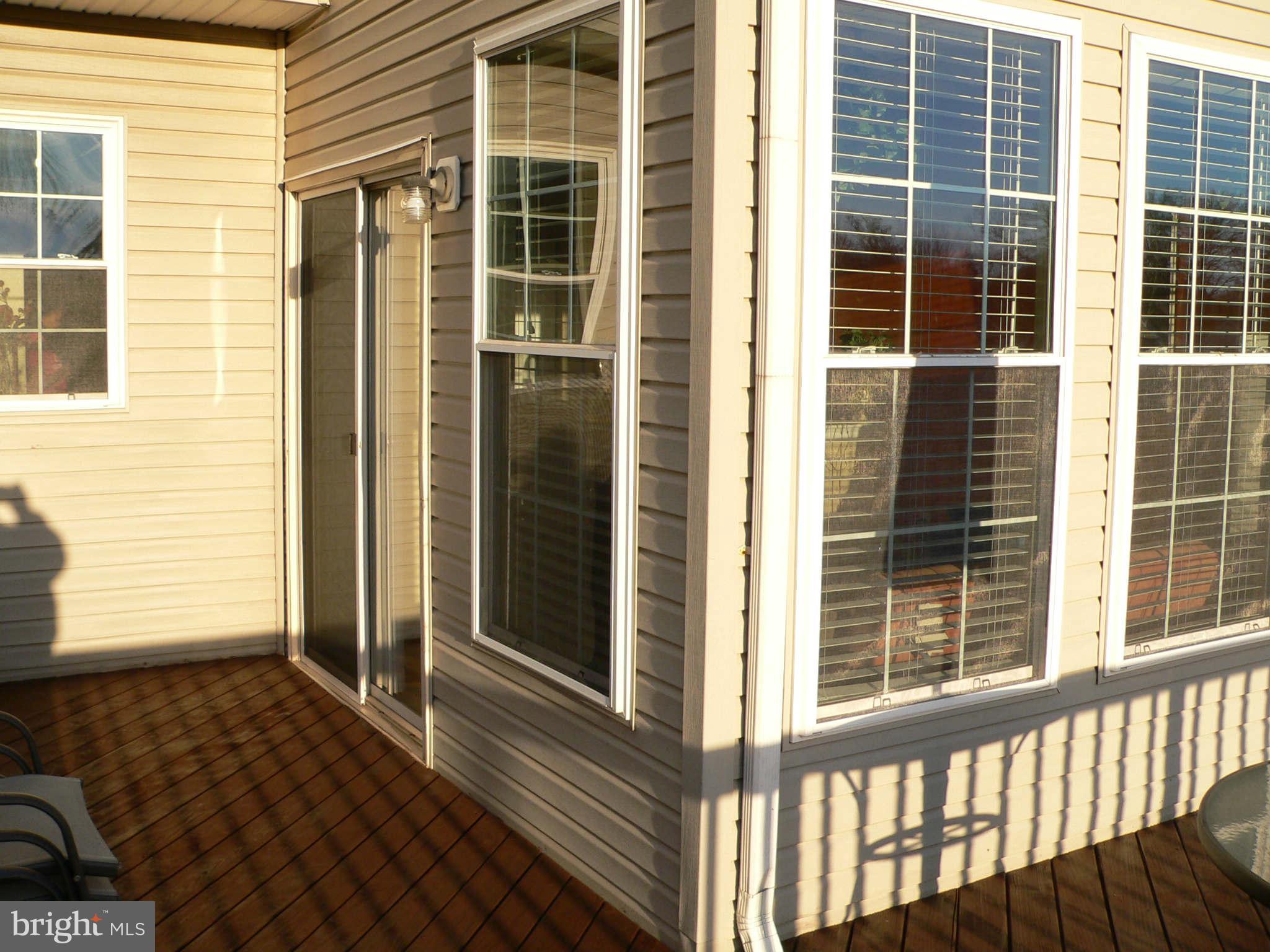 RIDGE COMMONS - Residential Lease