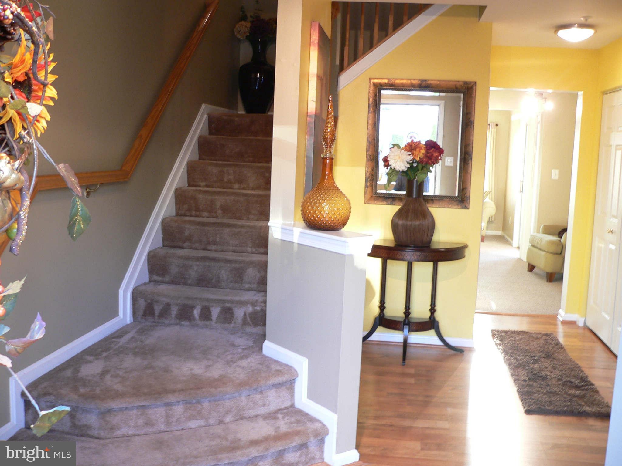 RIDGE COMMONS - Residential Lease