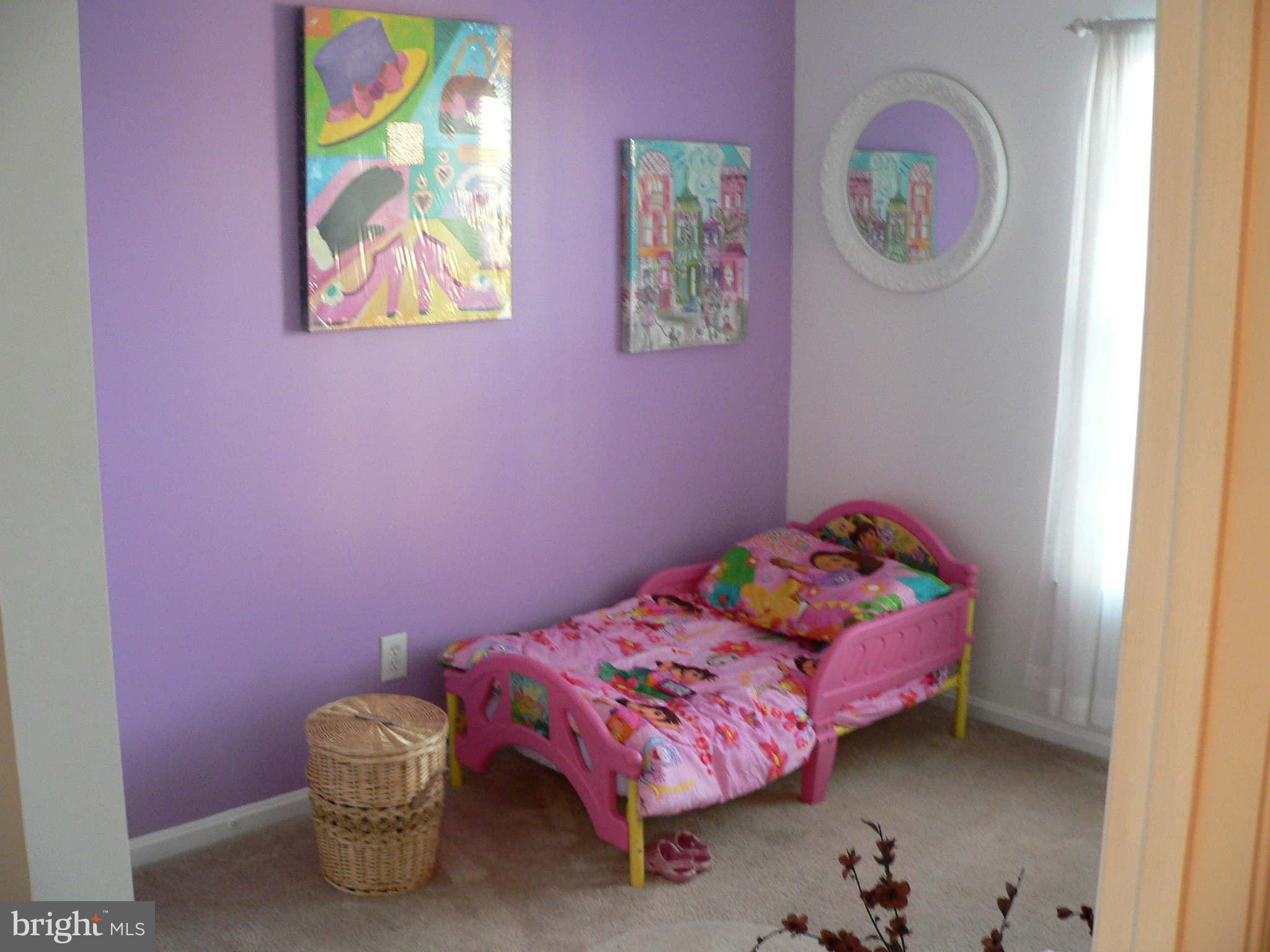 RIDGE COMMONS - Residential Lease