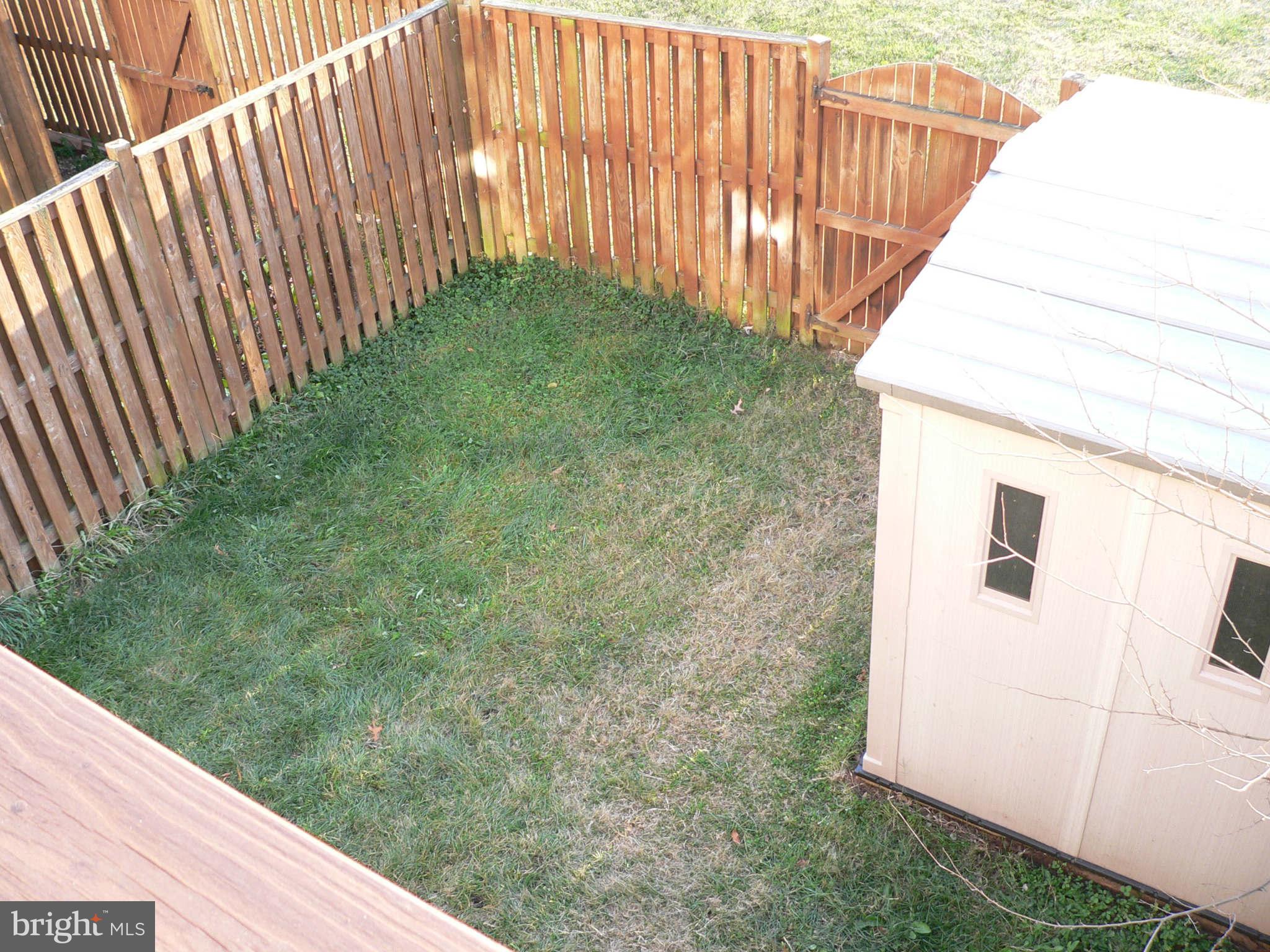 RIDGE COMMONS - Residential Lease