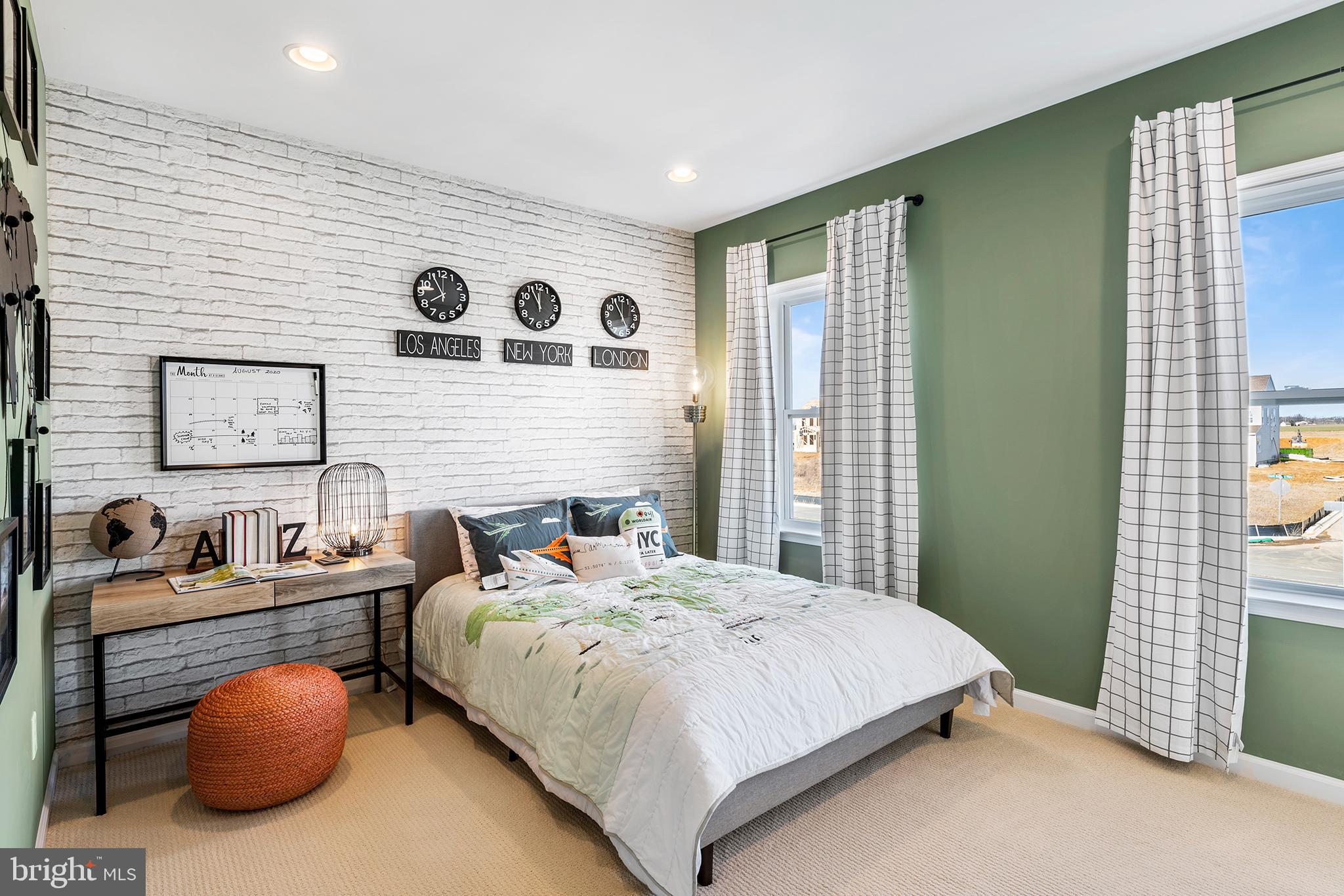 THE MEADOWS - Residential