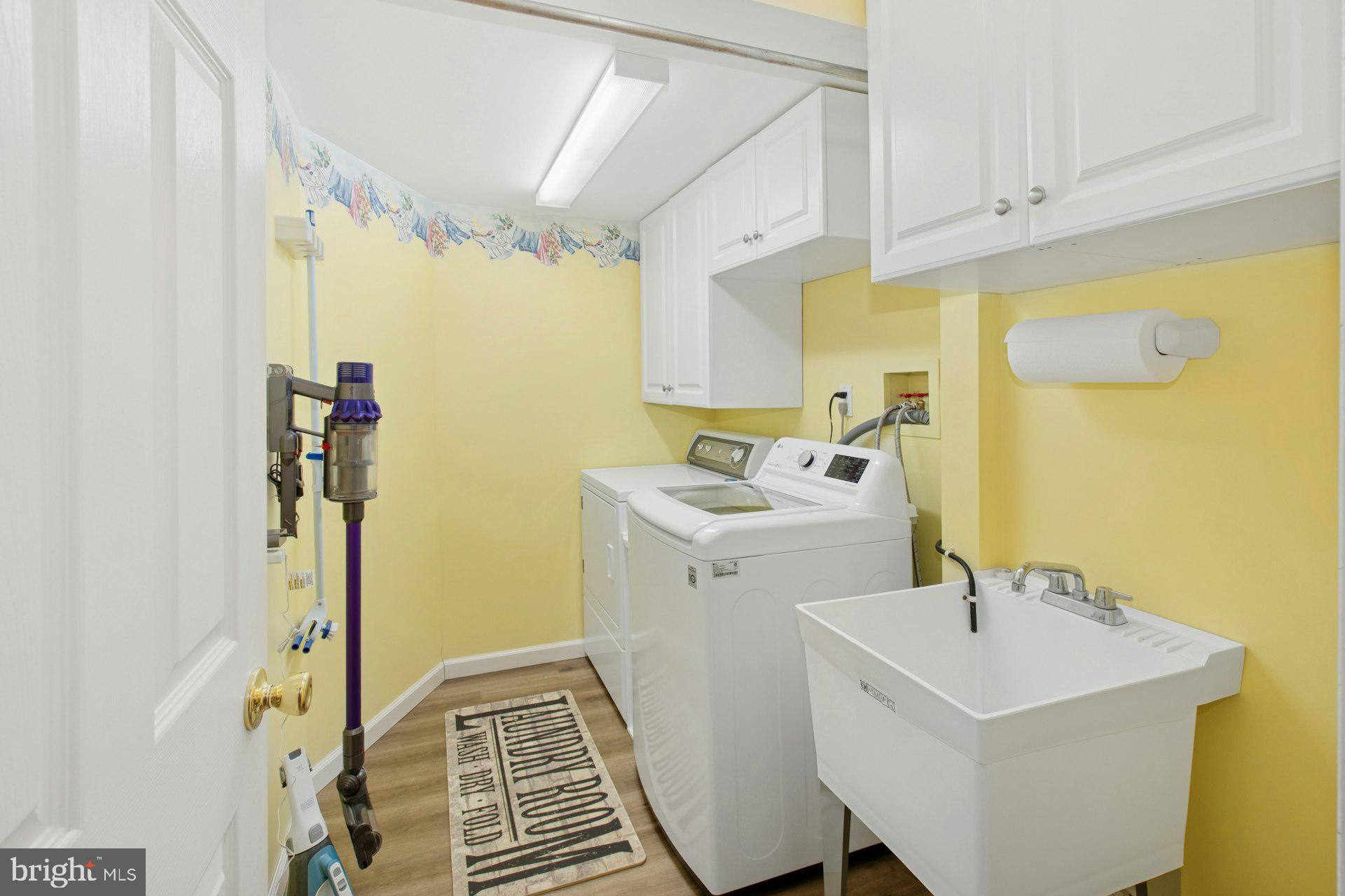 CABIN RUN ESTS - Residential