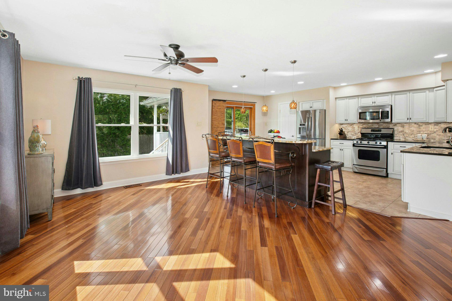 CABIN RUN ESTS - Residential