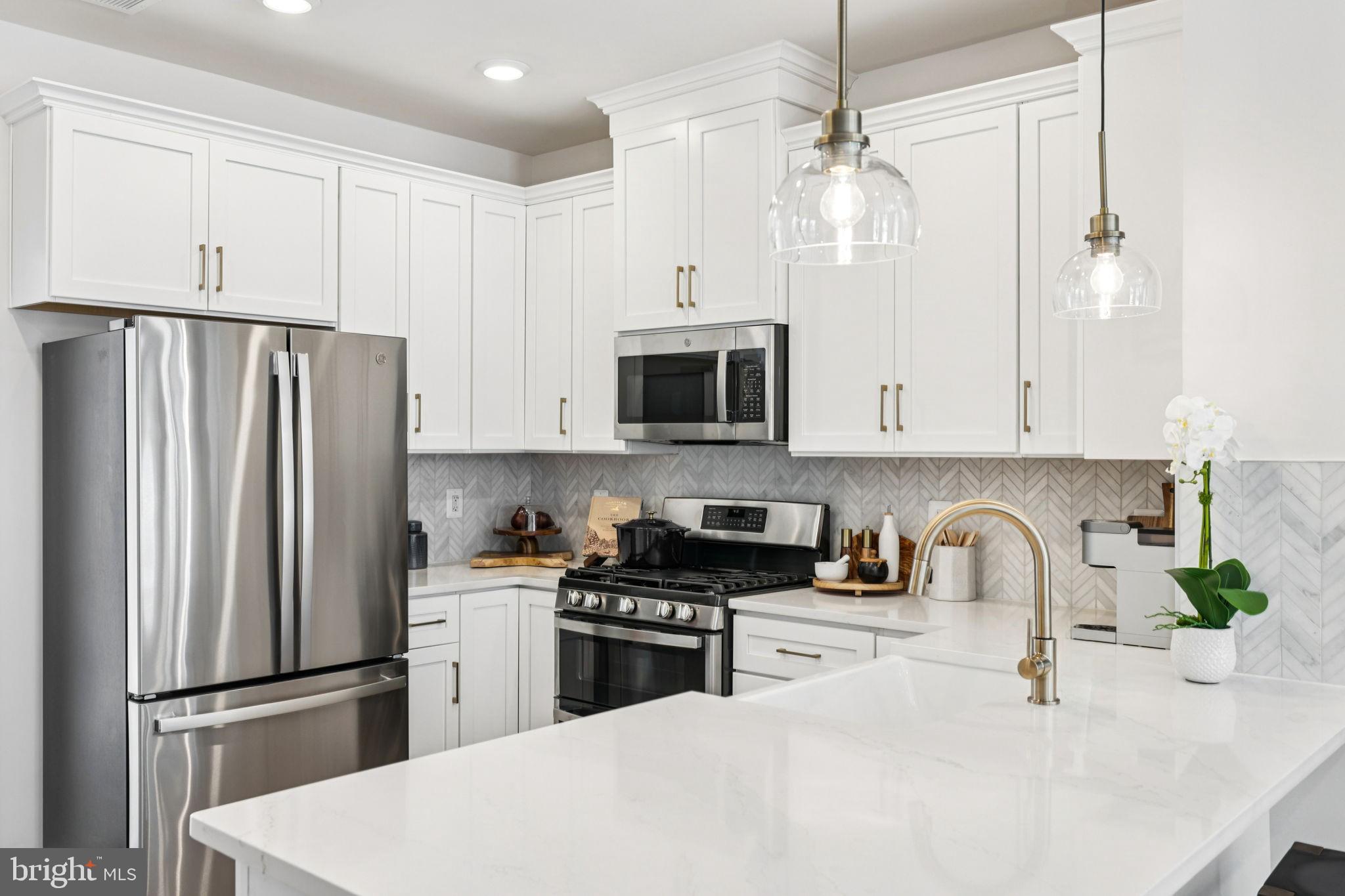 MONTGOMERY VILLAGE - Residential
