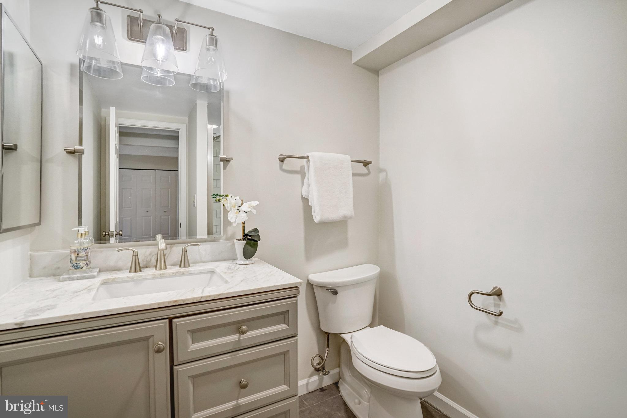 THE COLONIES - Residential