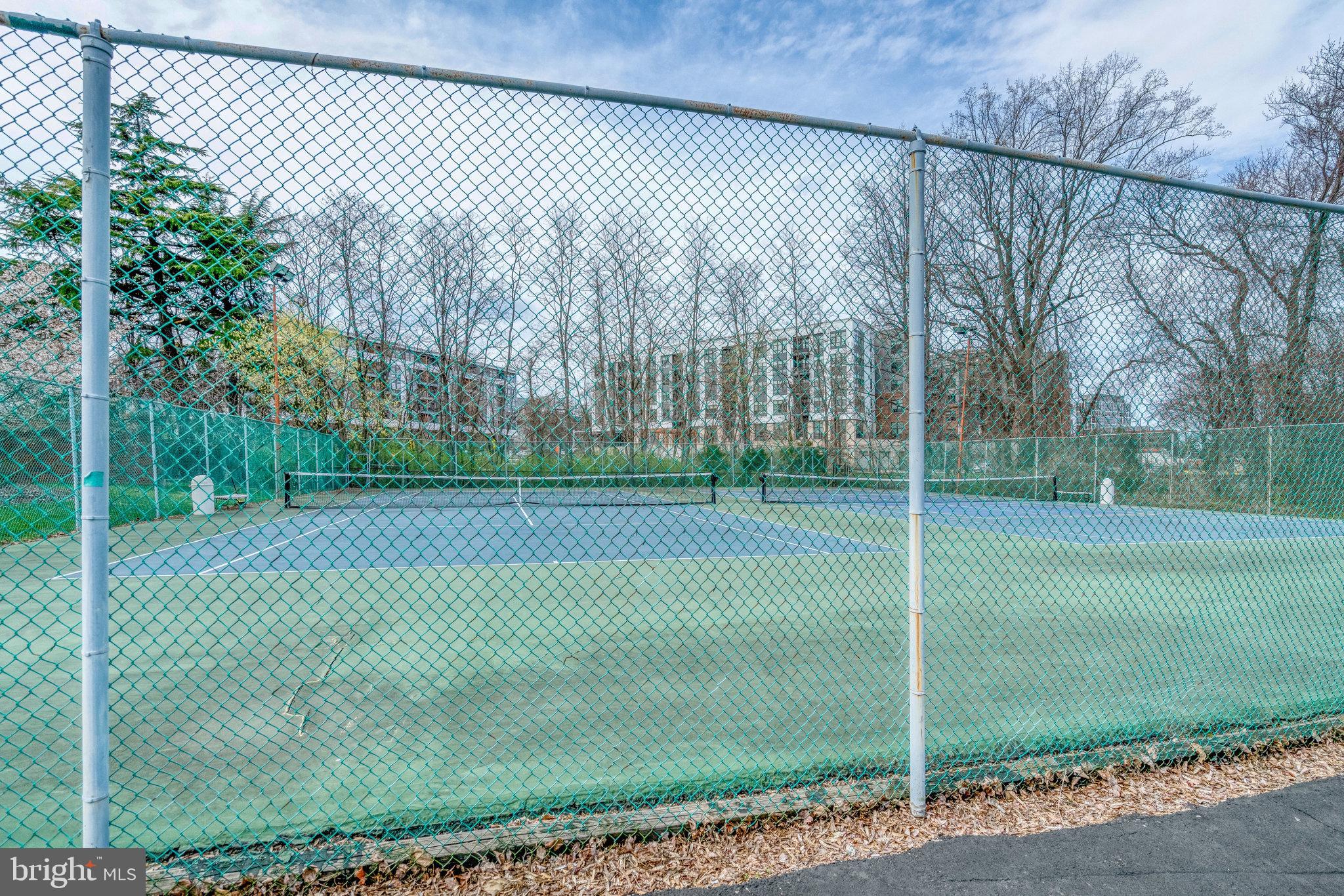 THE COLONIES - Residential