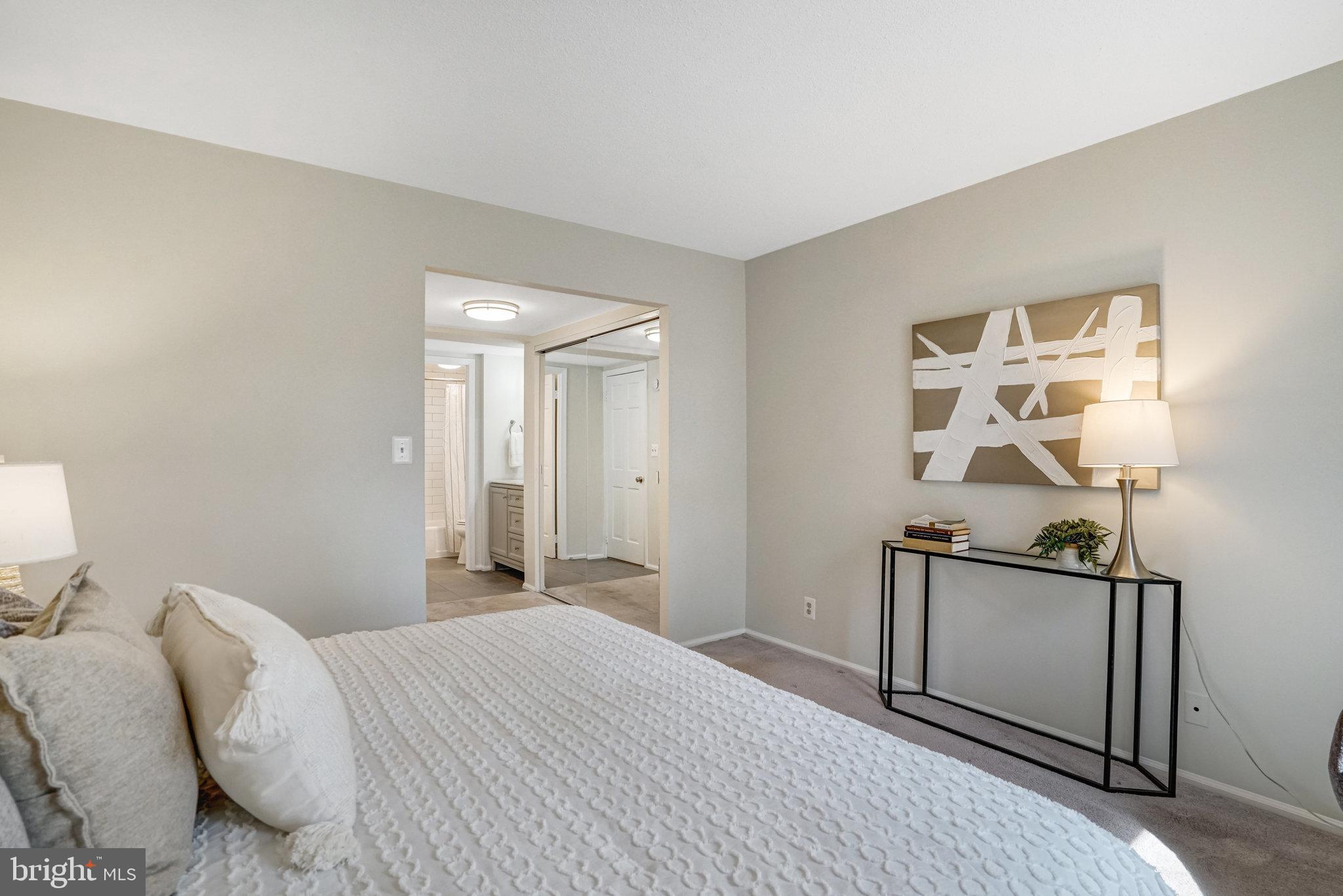 THE COLONIES - Residential