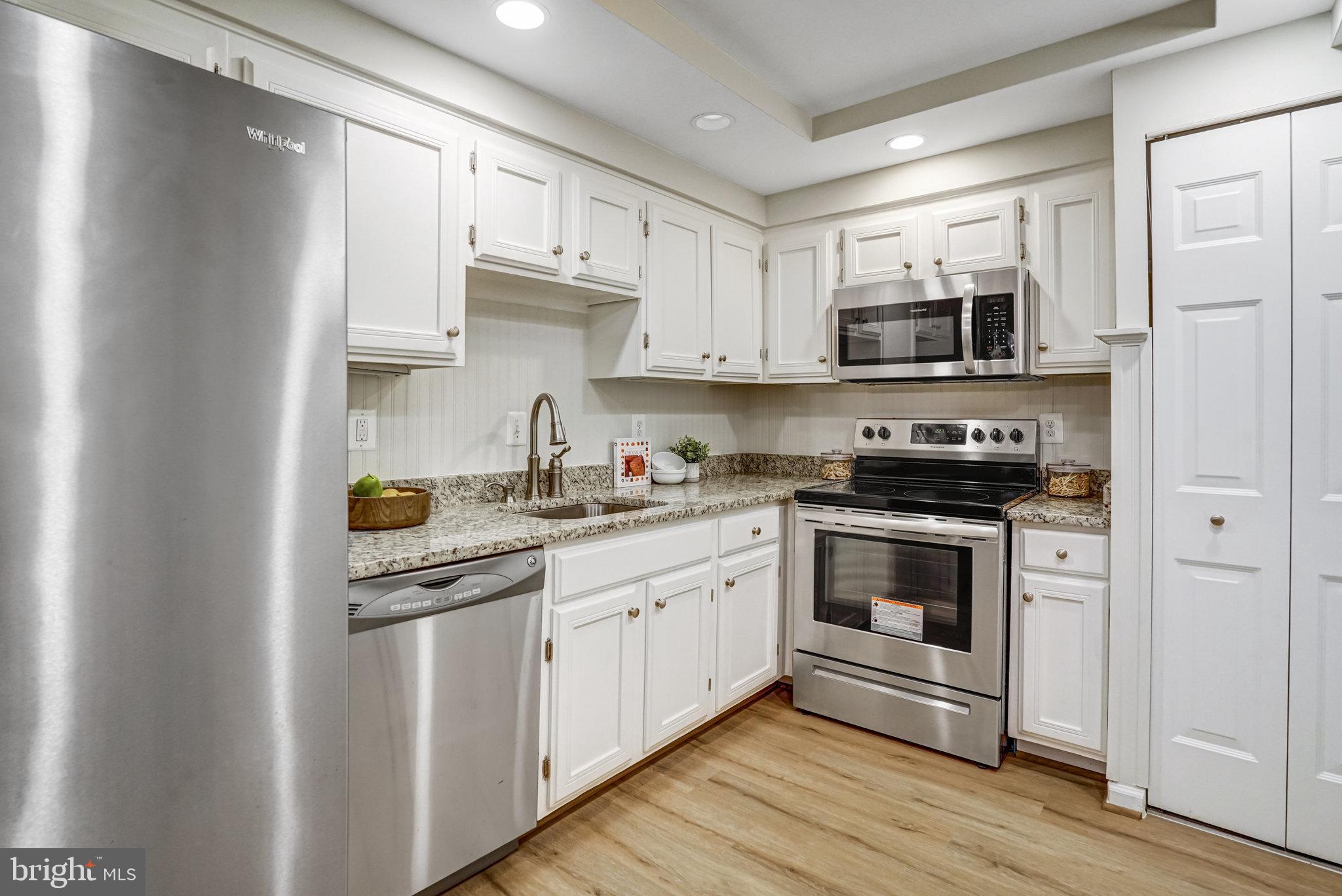 THE COLONIES - Residential