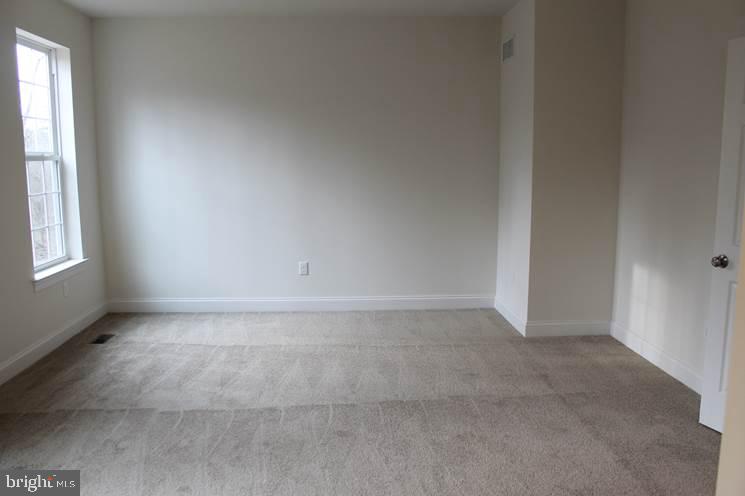 NON AVAILABLE - Residential