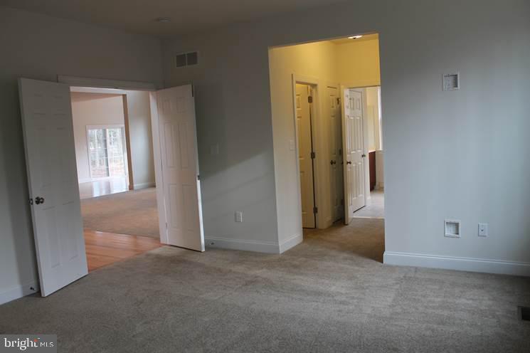 NON AVAILABLE - Residential