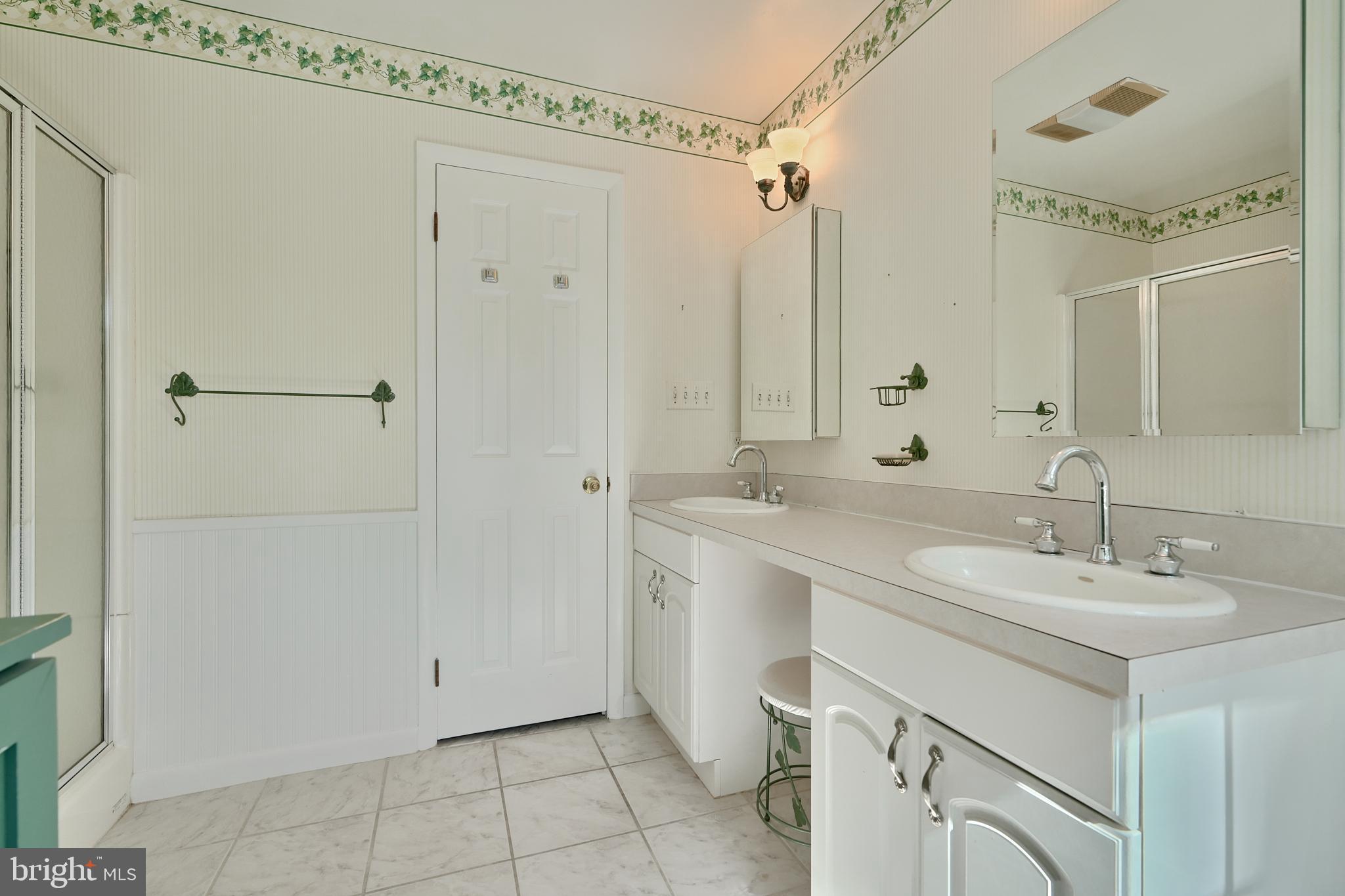 LINSTEAD ON THE SEVERN - Residential