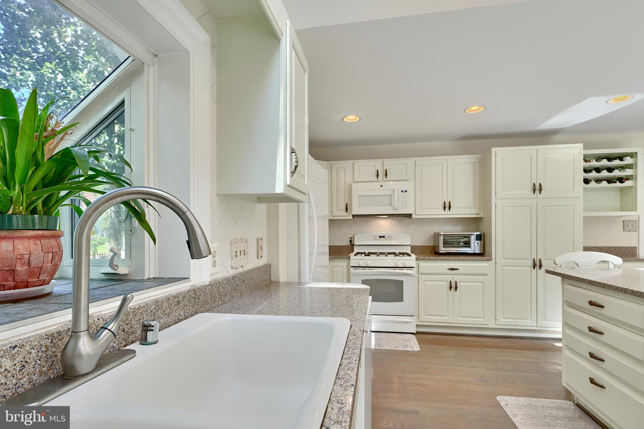 LINSTEAD ON THE SEVERN - Residential