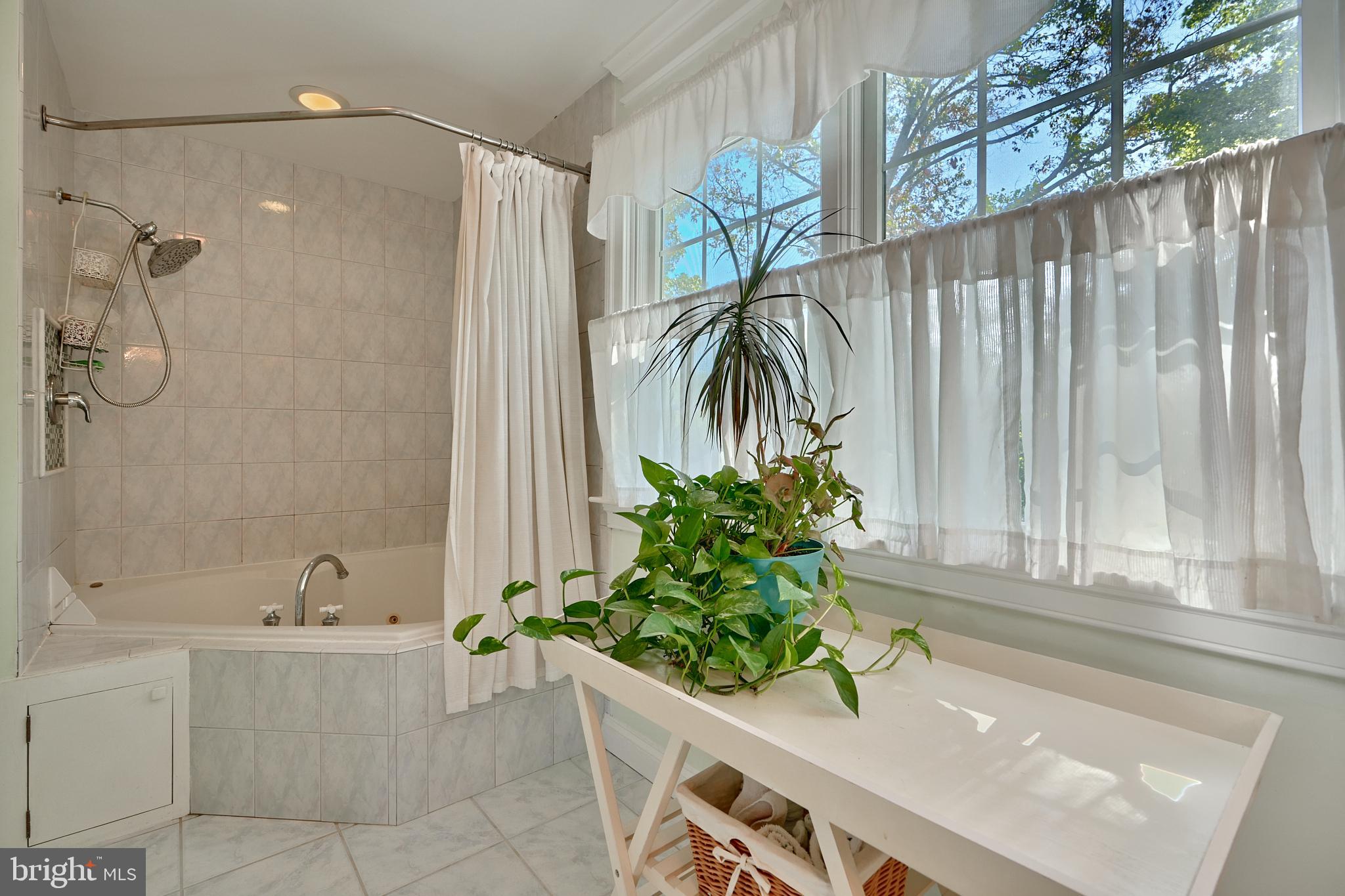 LINSTEAD ON THE SEVERN - Residential