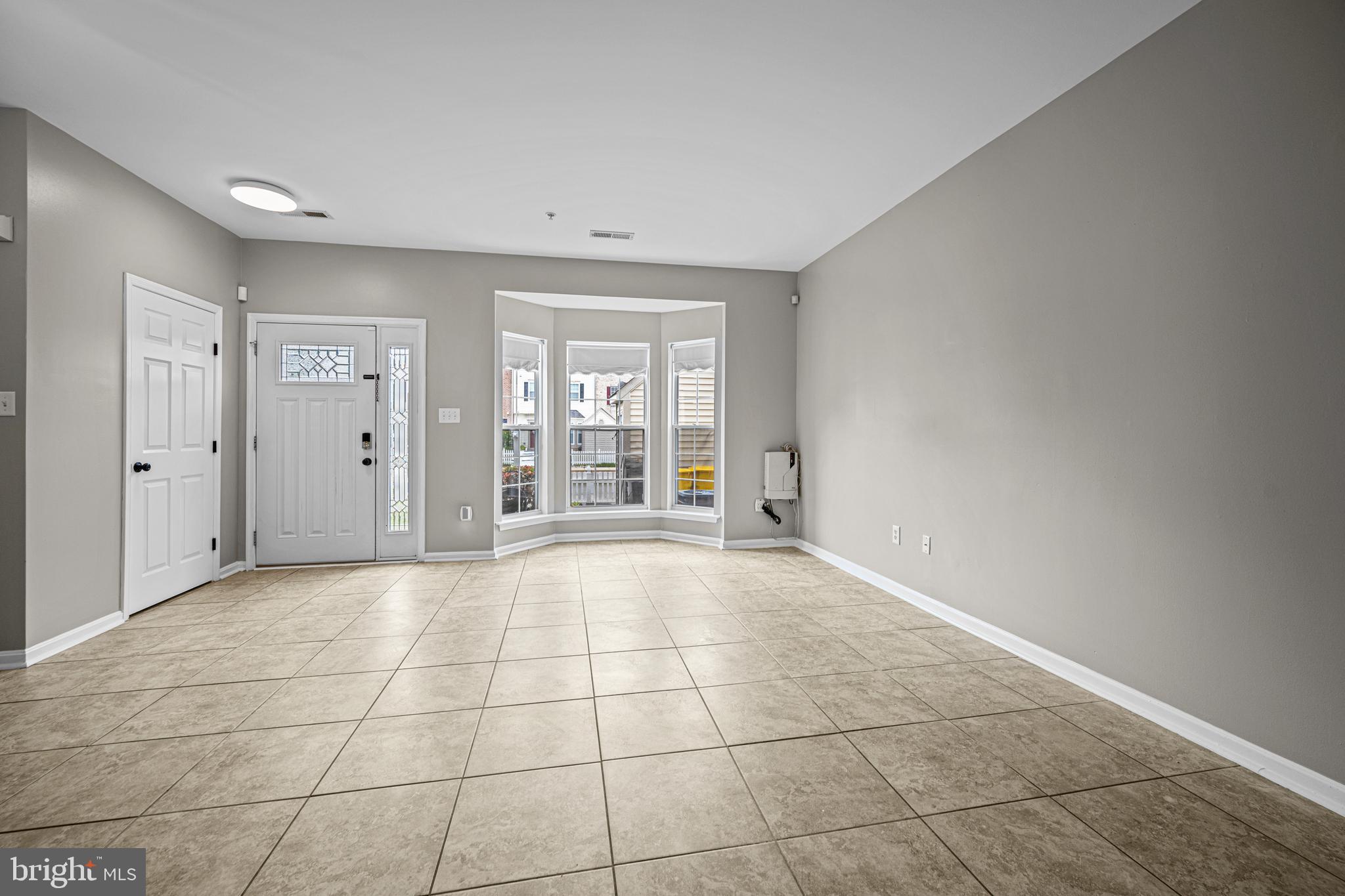 SEVEN OAKS - Residential