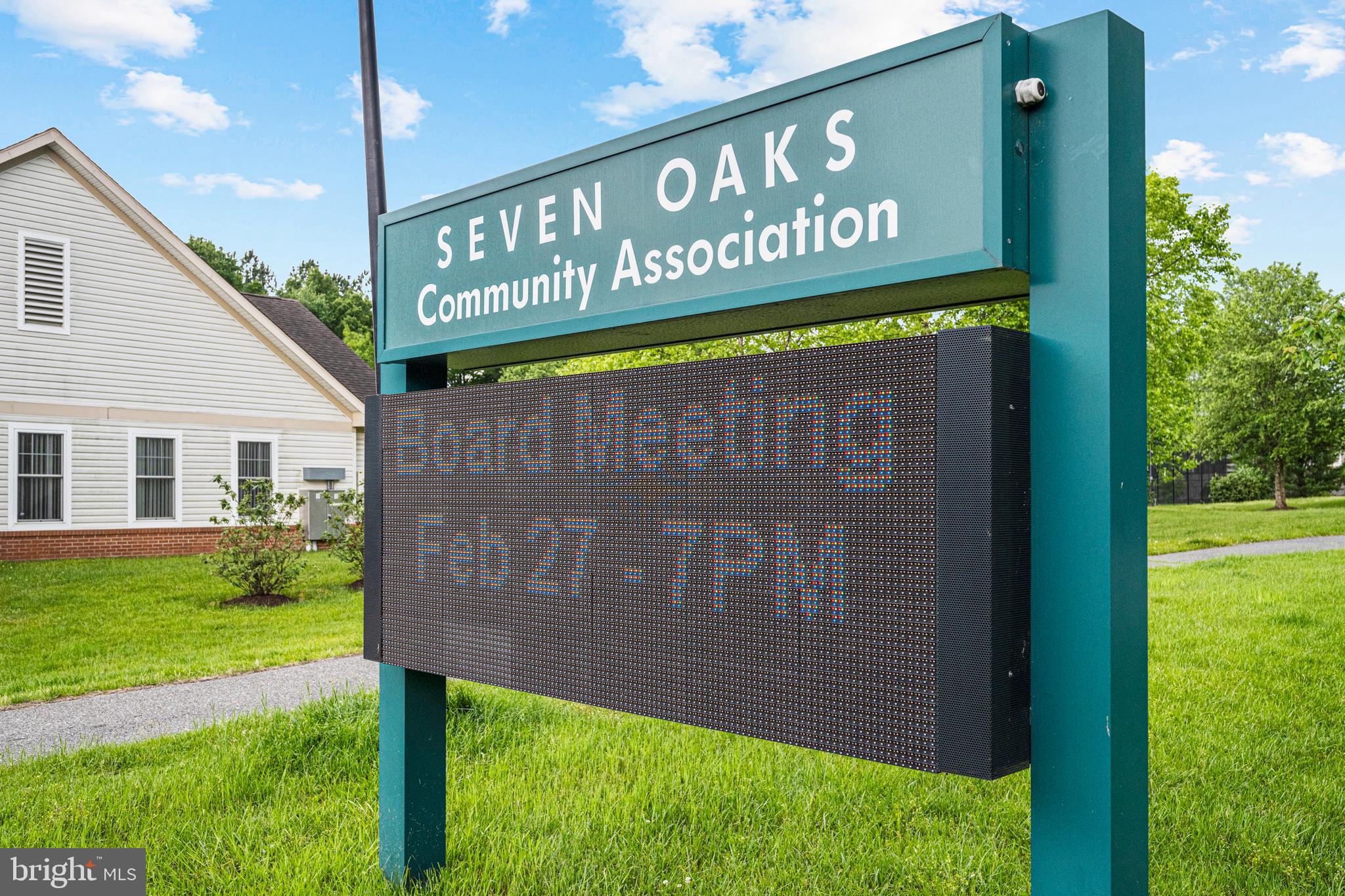 SEVEN OAKS - Residential