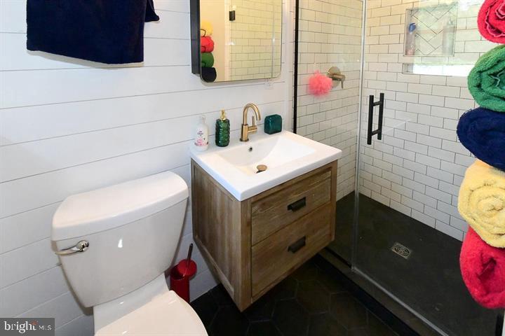 PEACOCK MANOR - Residential