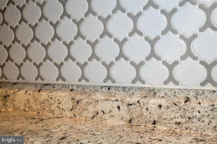 PEACOCK MANOR - Residential