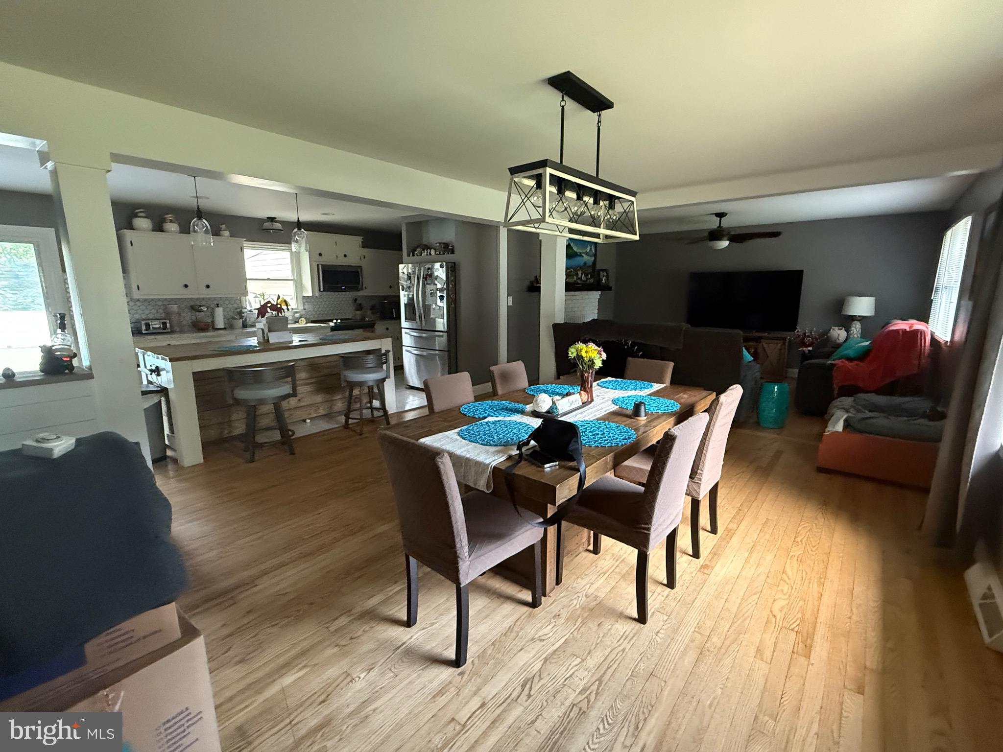 PEACOCK MANOR - Residential