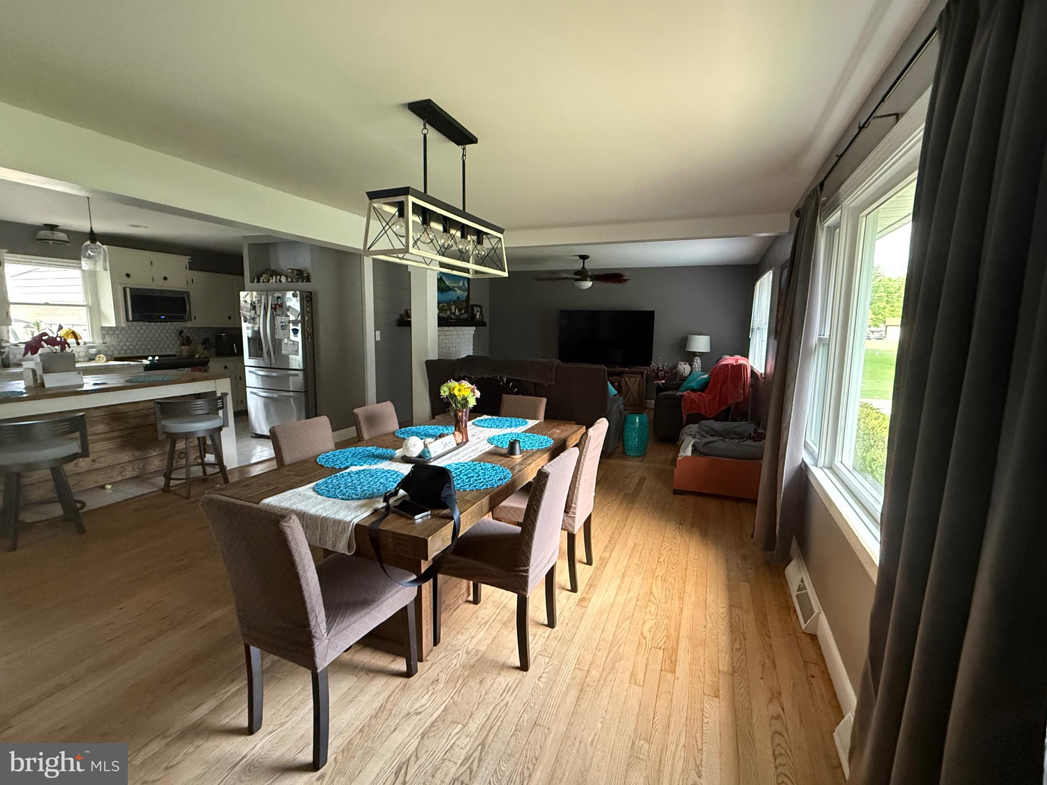 PEACOCK MANOR - Residential