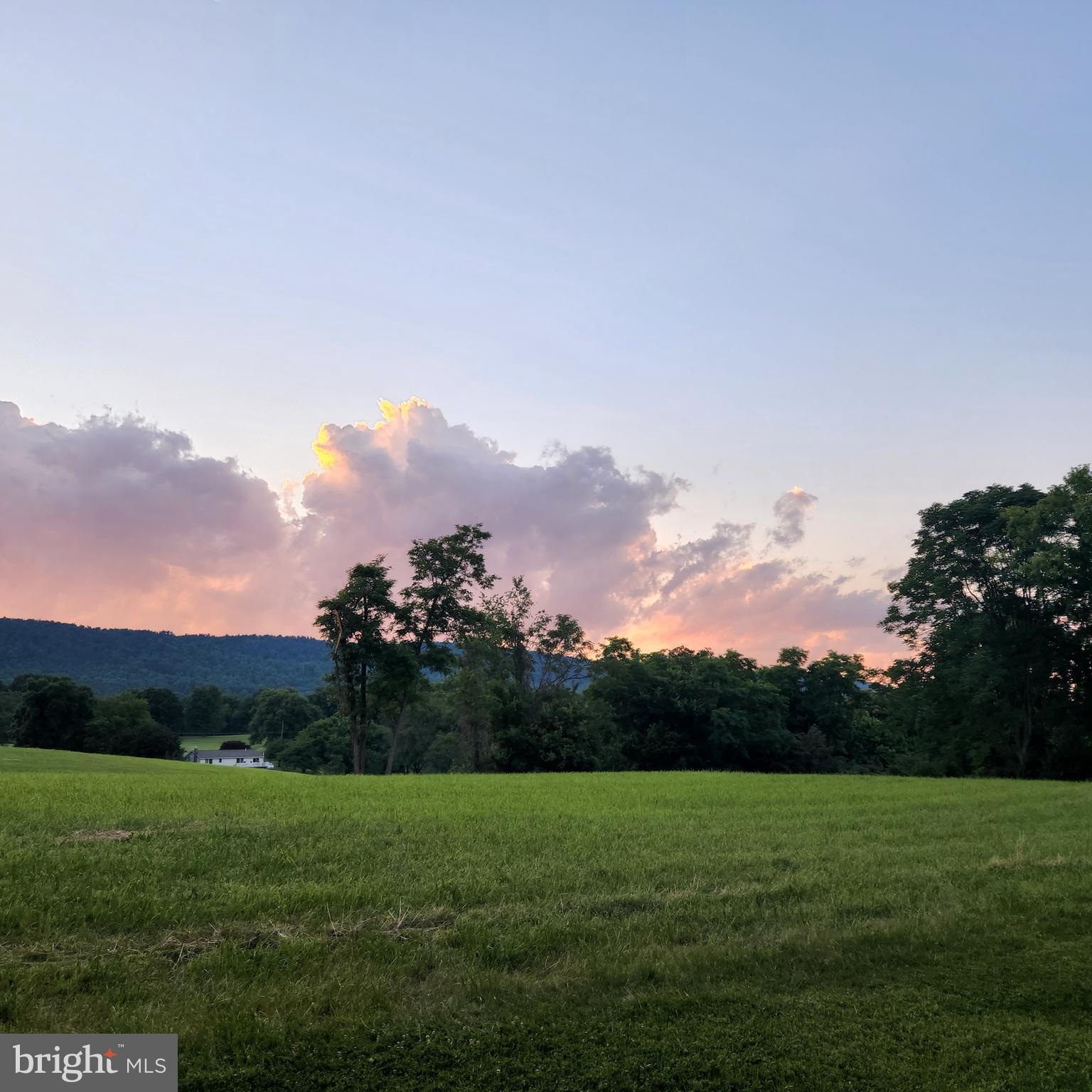 HARPERS FERRY FARMS - Land