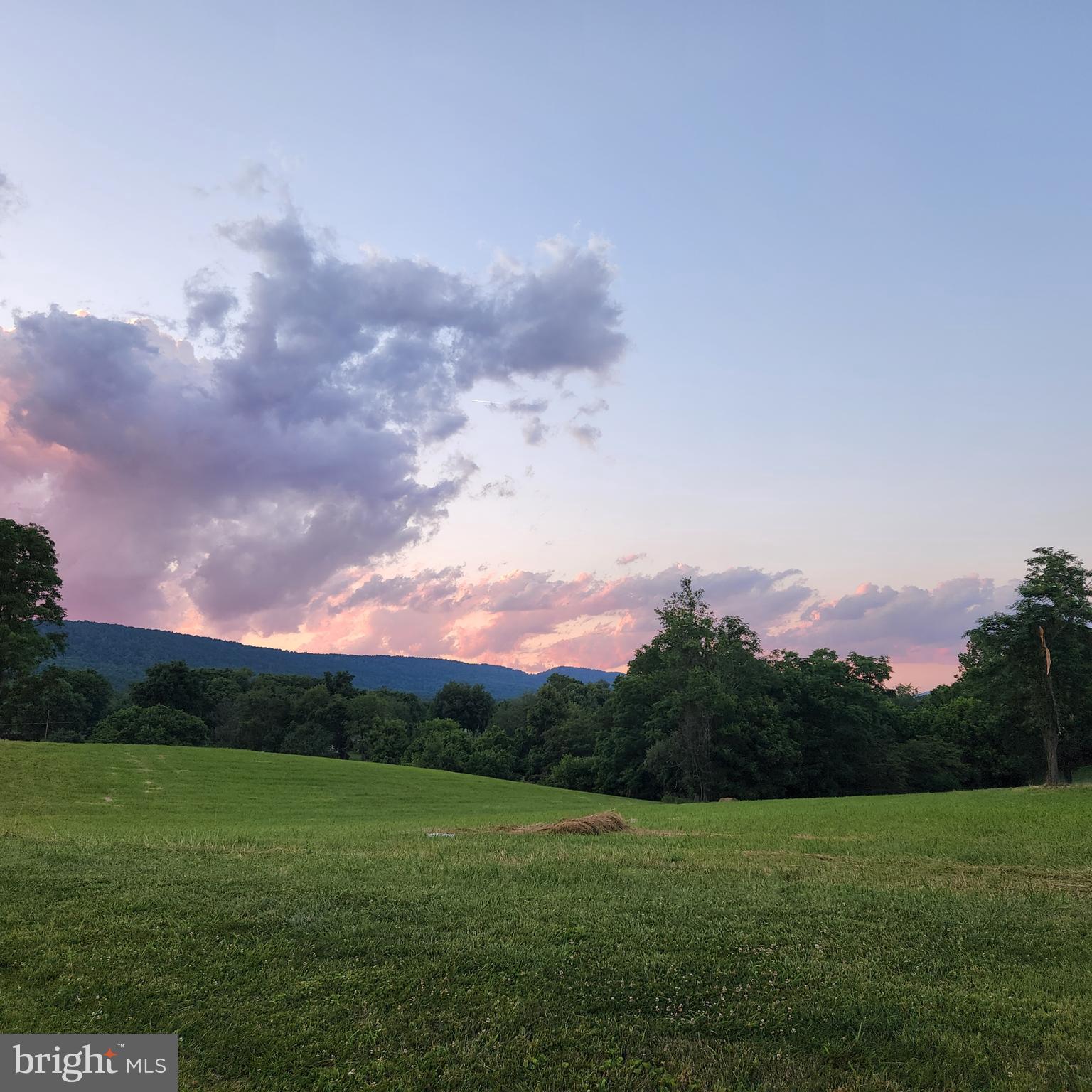 HARPERS FERRY FARMS - Land