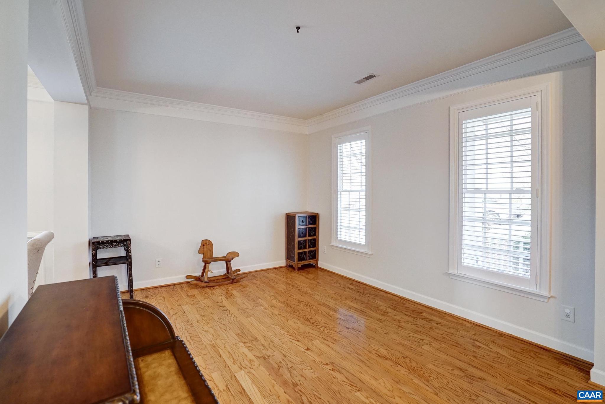 FOREST LAKES - Residential