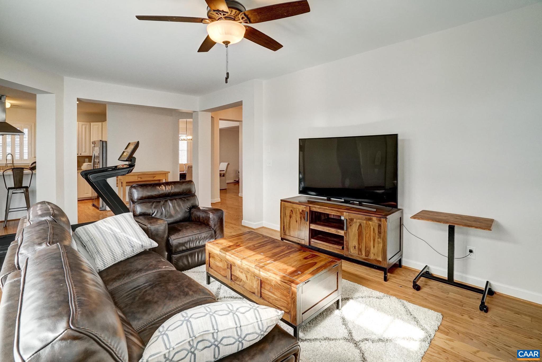 FOREST LAKES - Residential