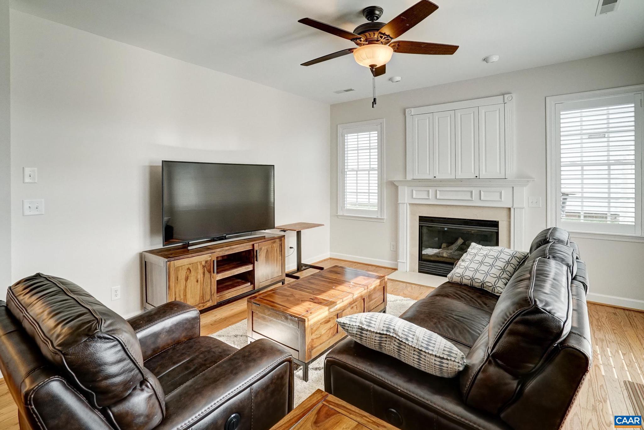 FOREST LAKES - Residential