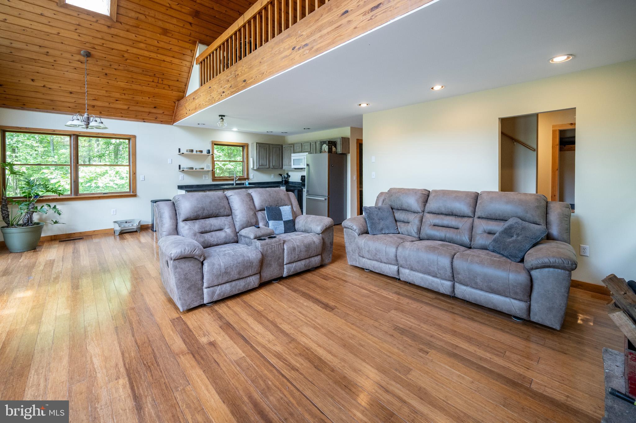 MAPLE DEL - Residential