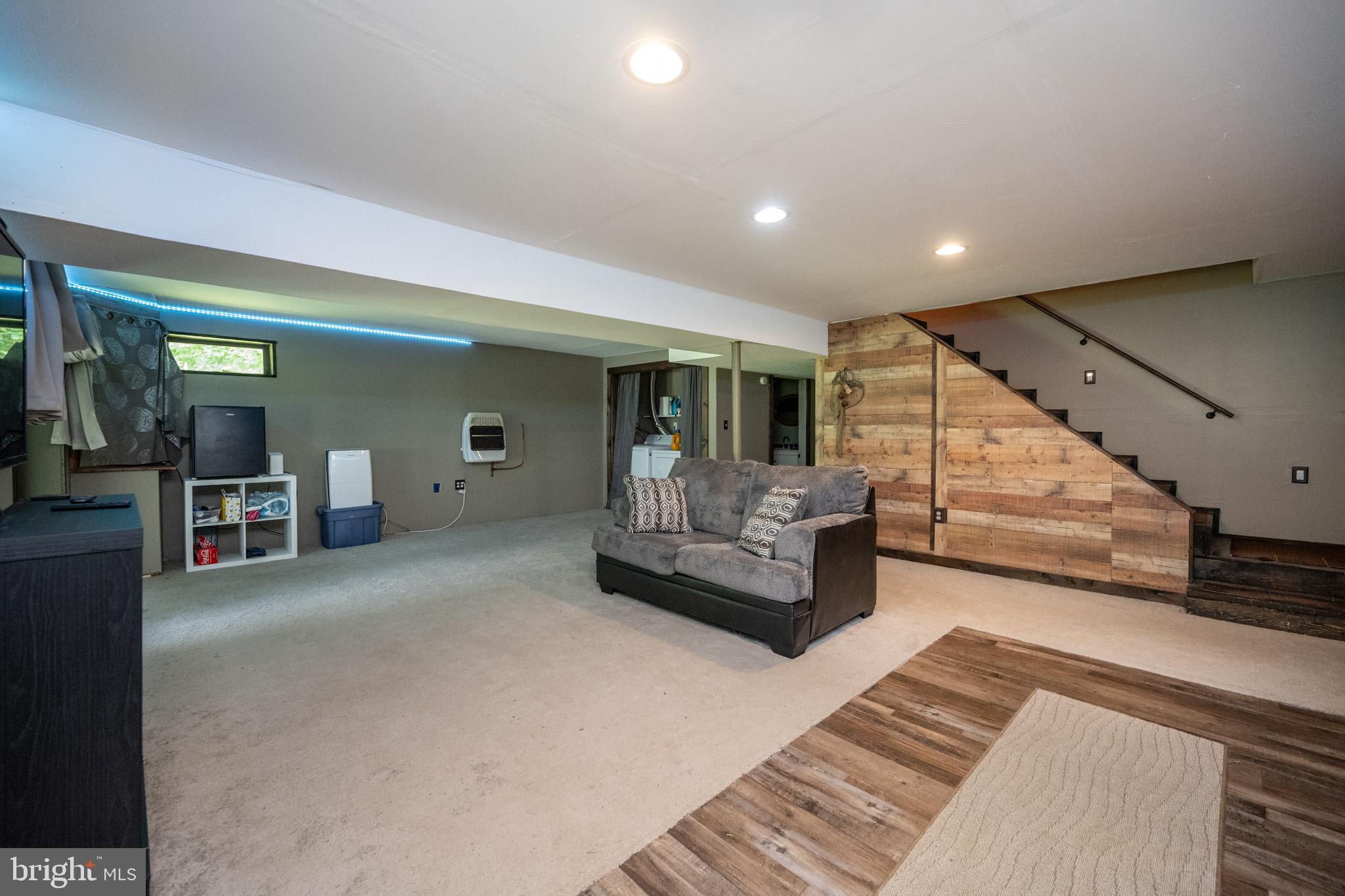 MAPLE DEL - Residential