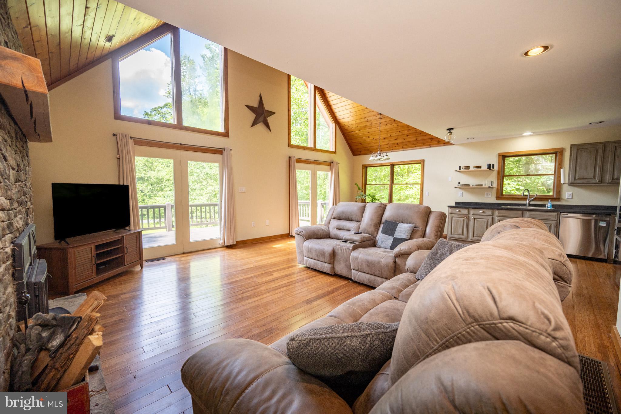 MAPLE DEL - Residential