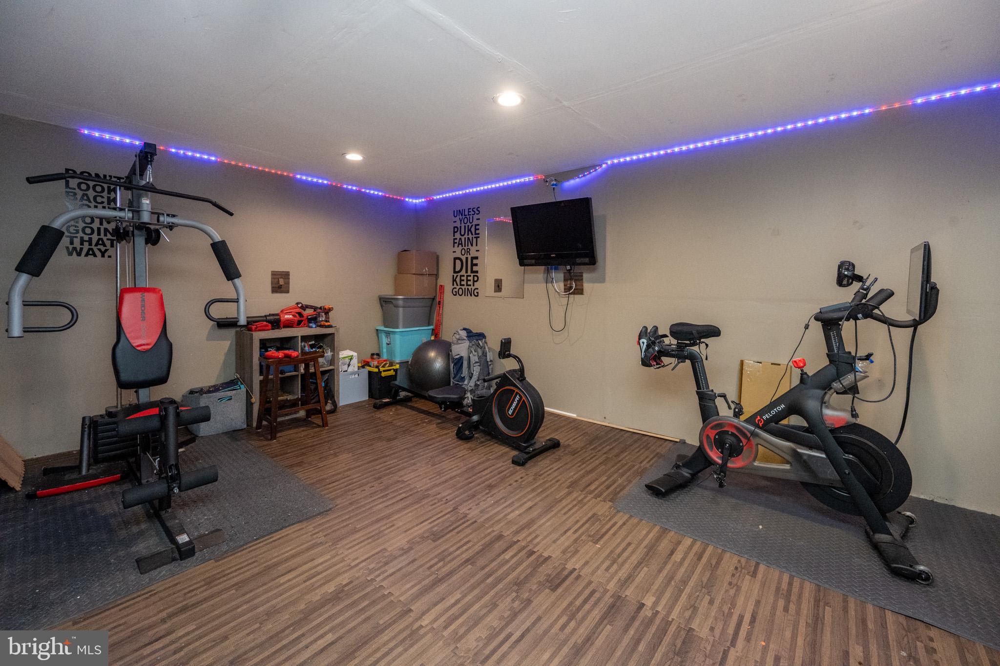 MAPLE DEL - Residential