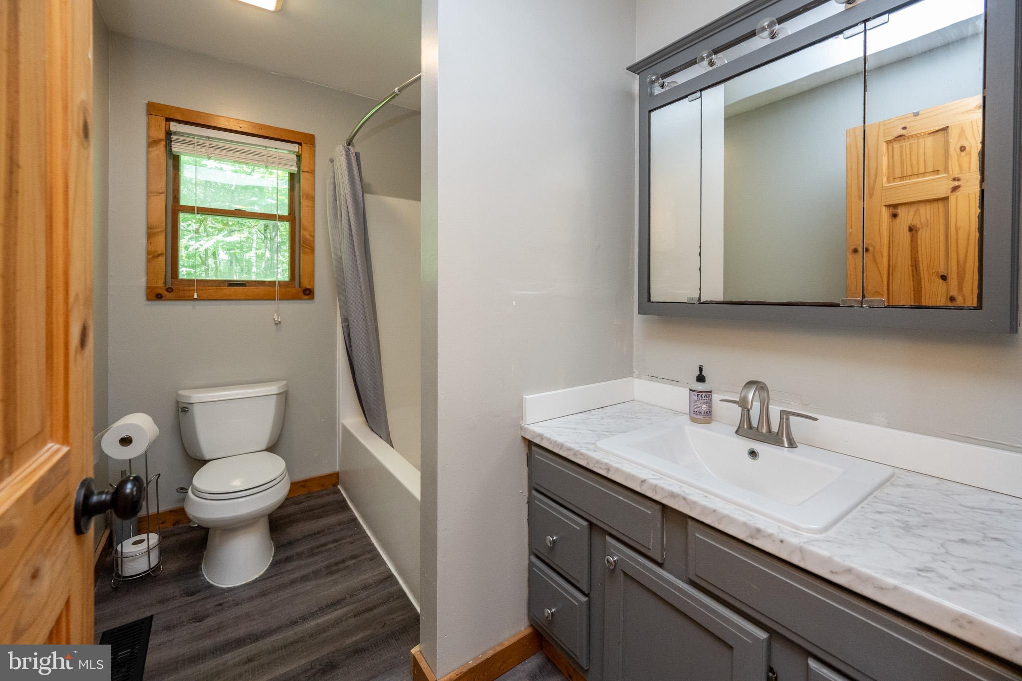 MAPLE DEL - Residential