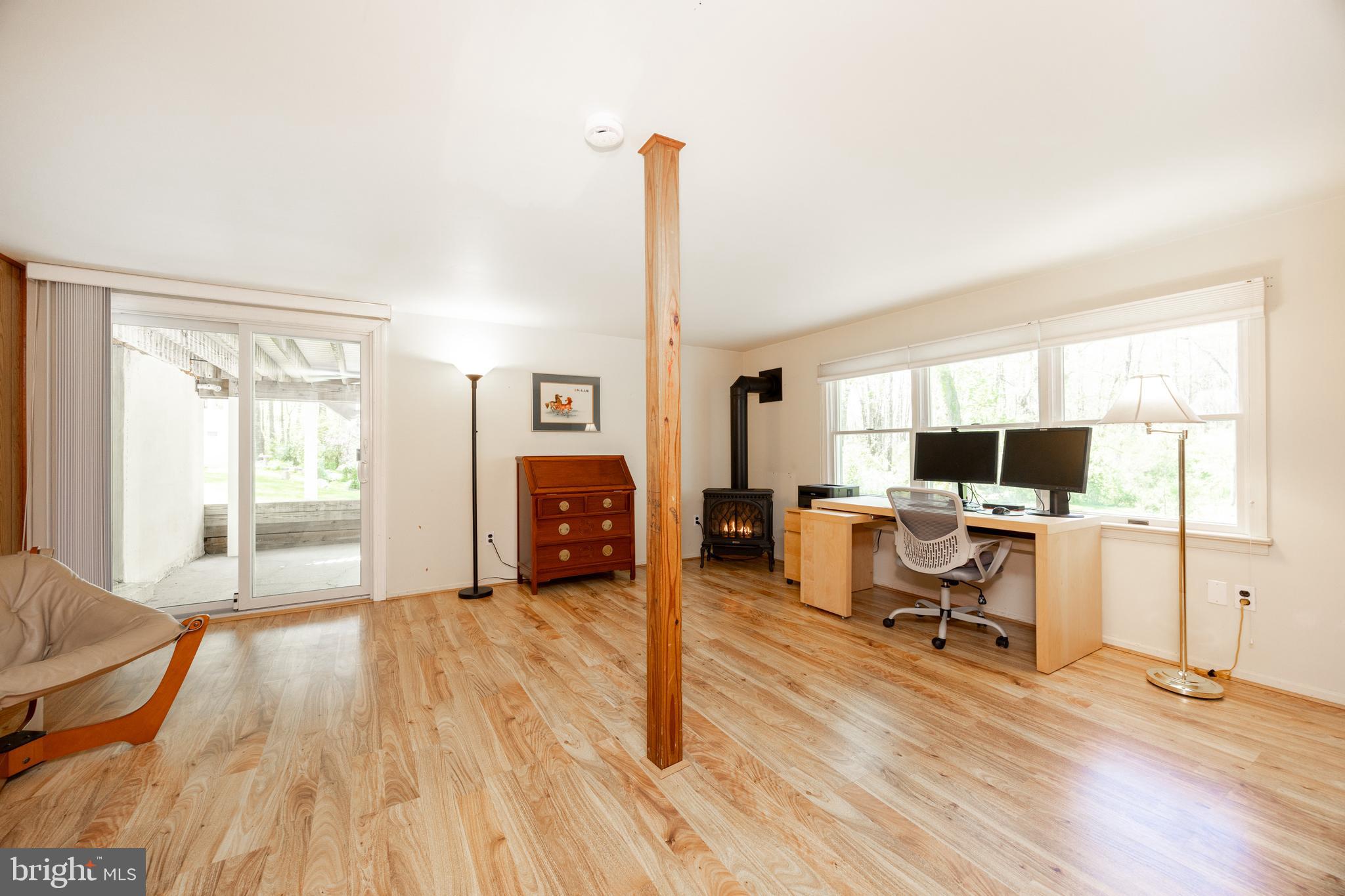 VICTORIA CROSSING - Residential