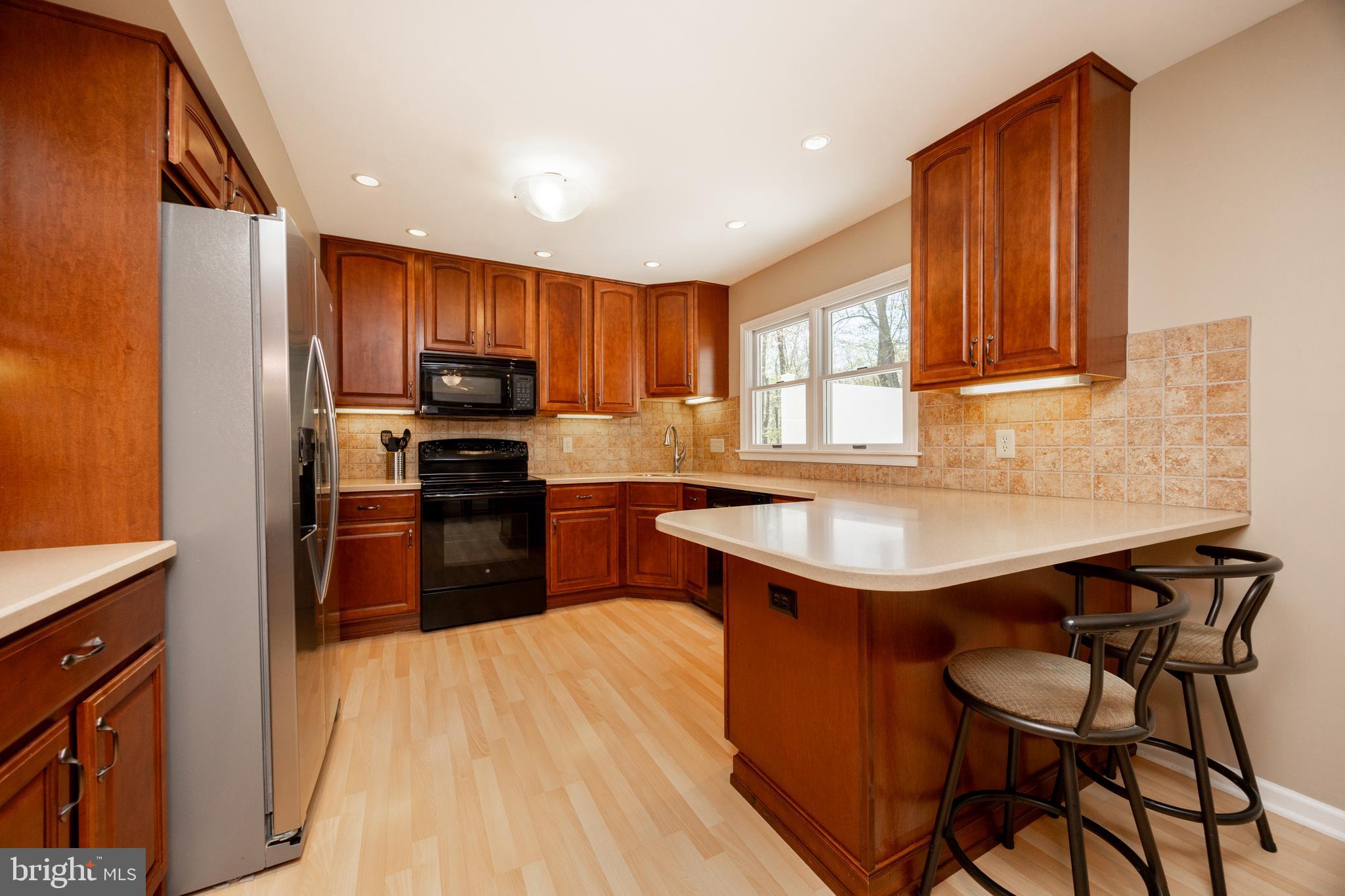 VICTORIA CROSSING - Residential